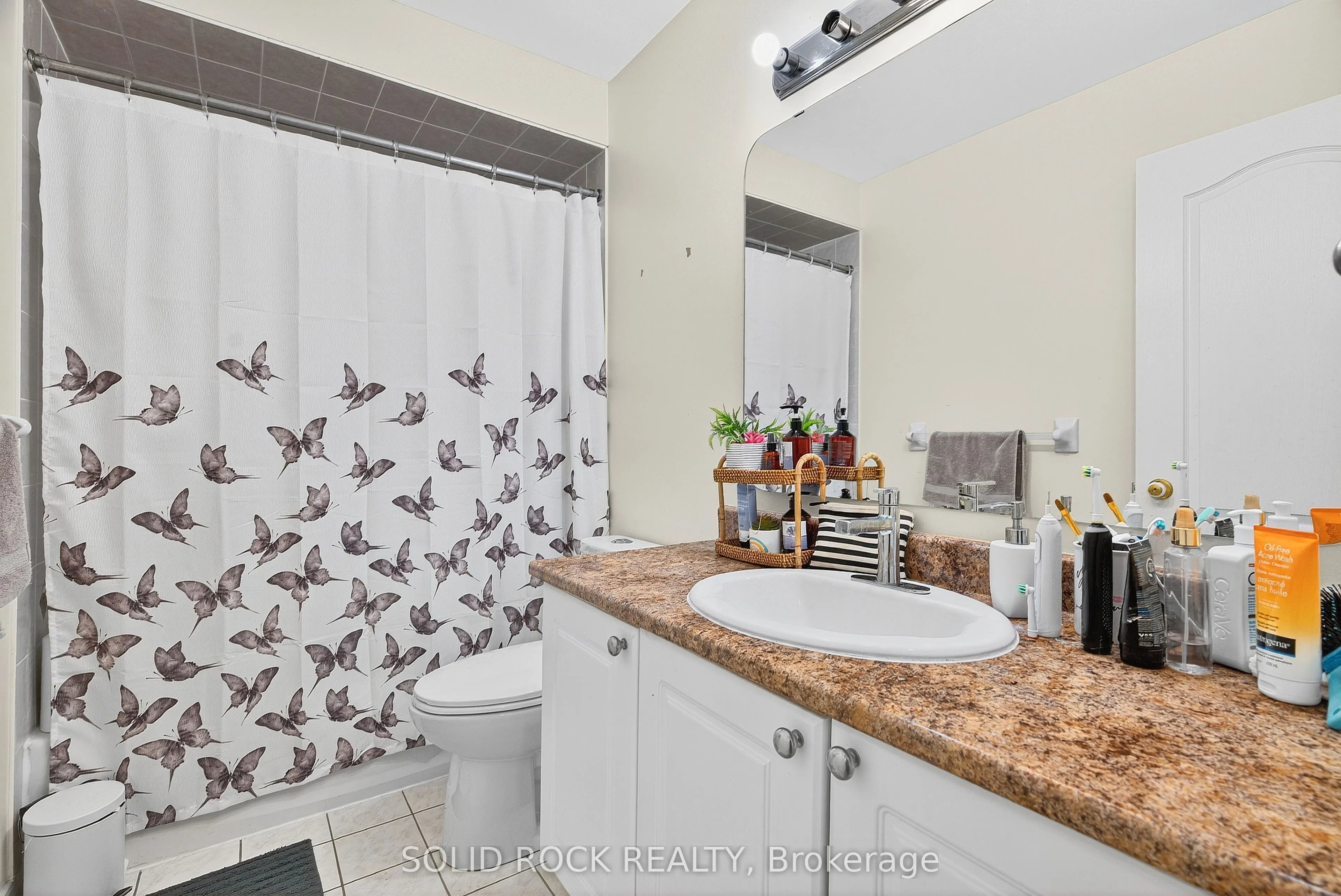 30 Kenins Crescent