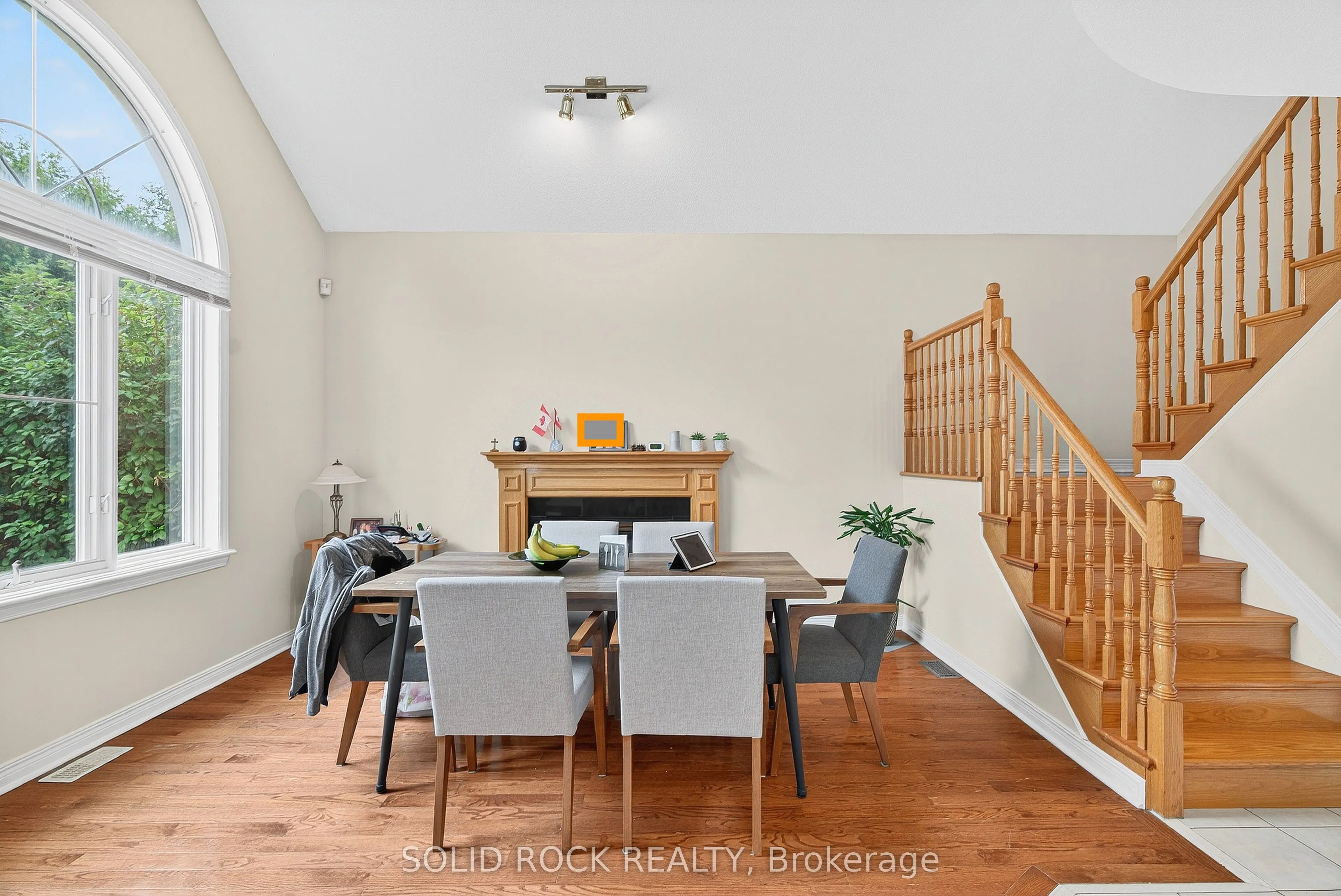 30 Kenins Crescent