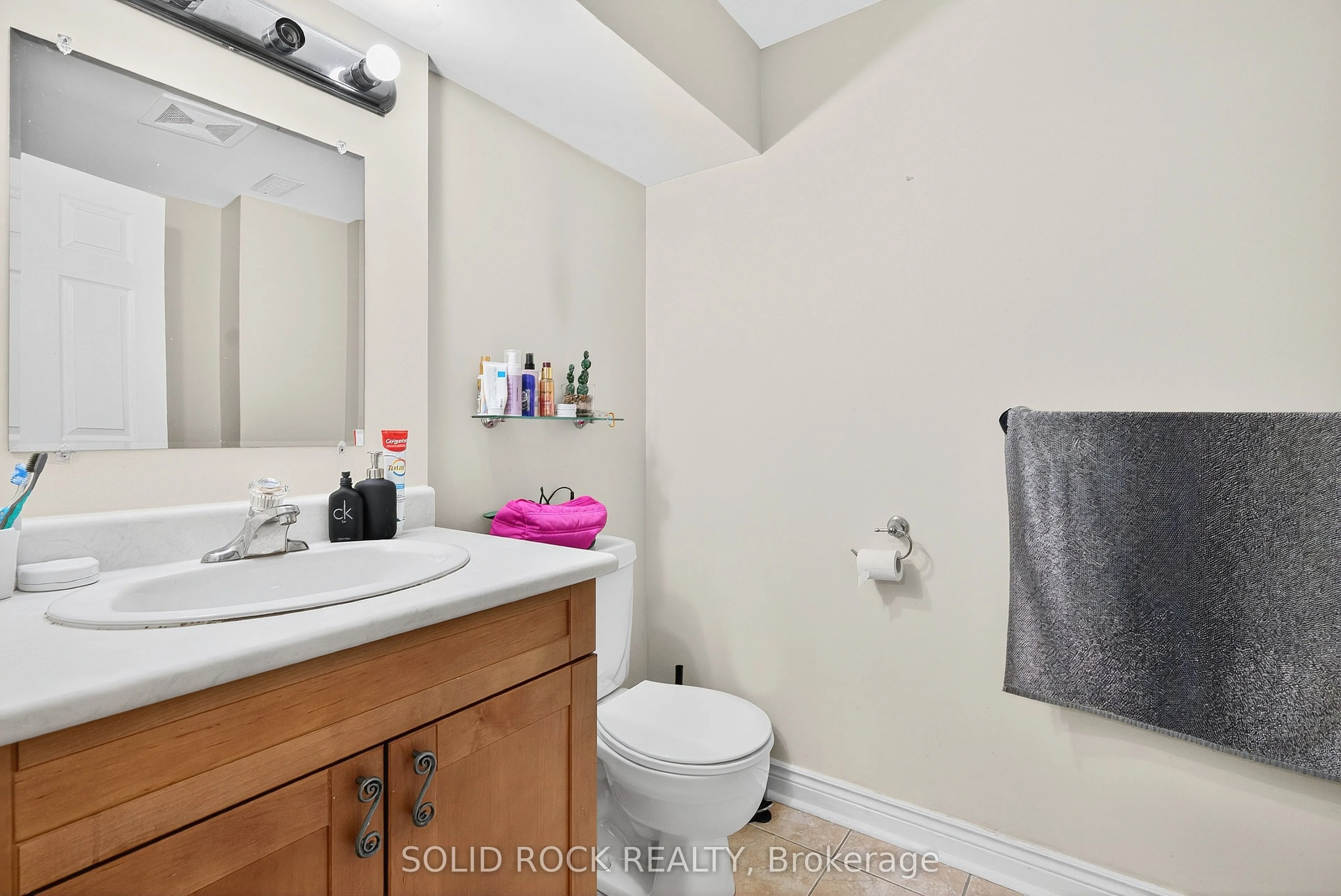 30 Kenins Crescent