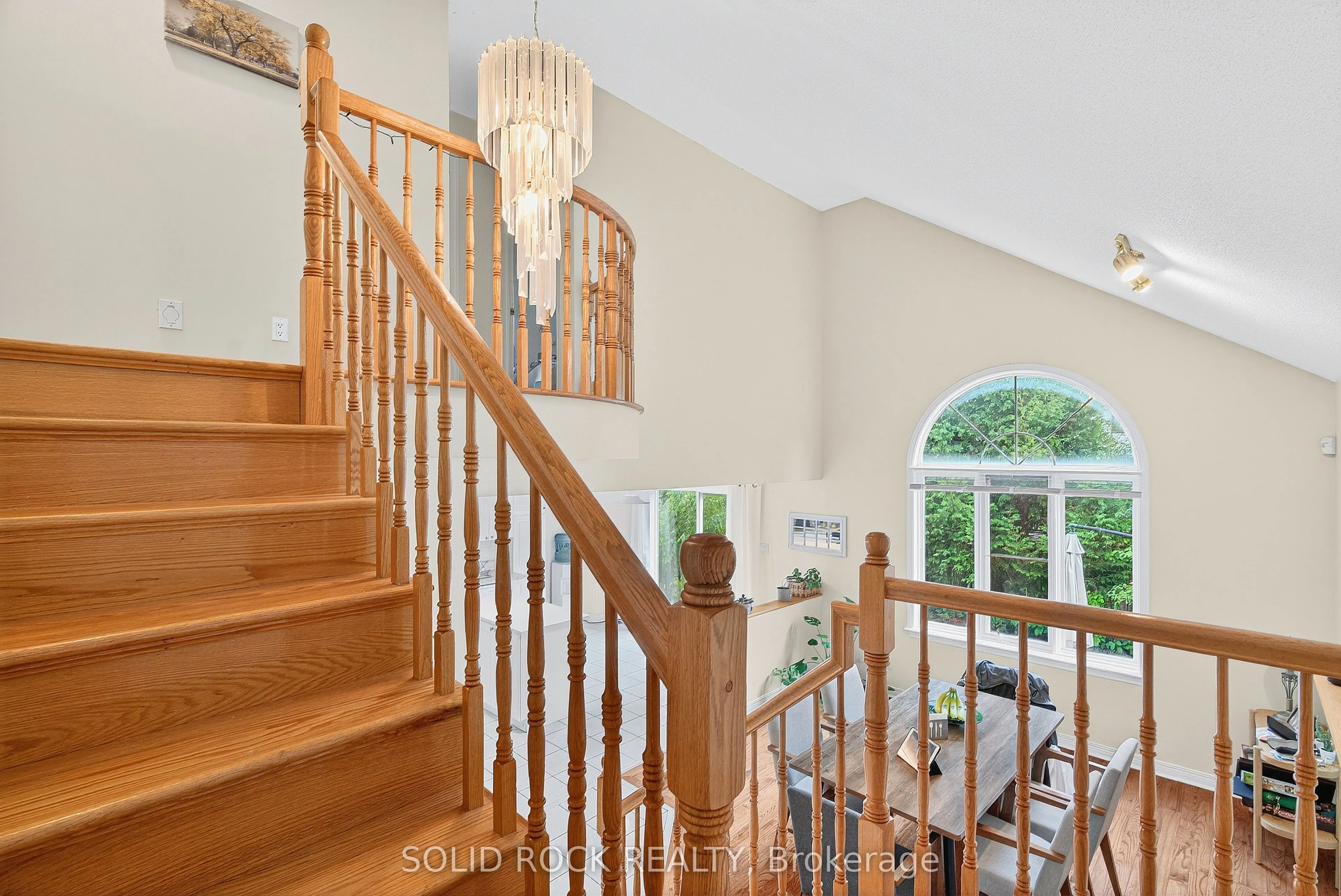 30 Kenins Crescent