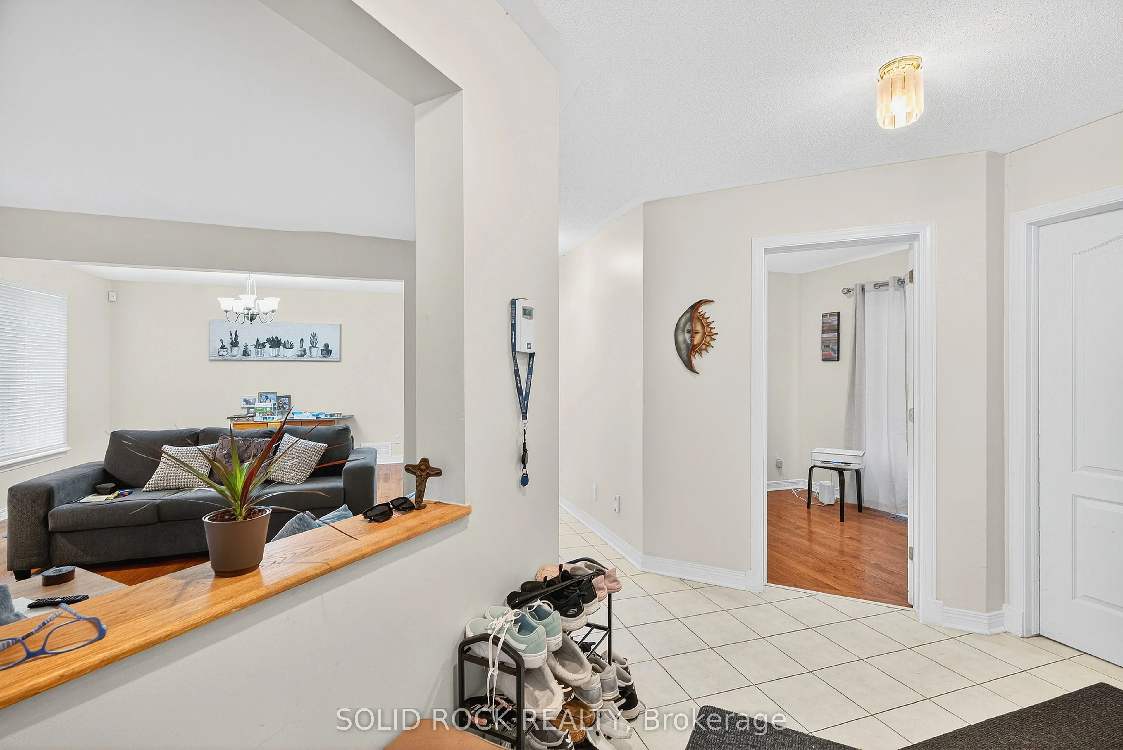 30 Kenins Crescent