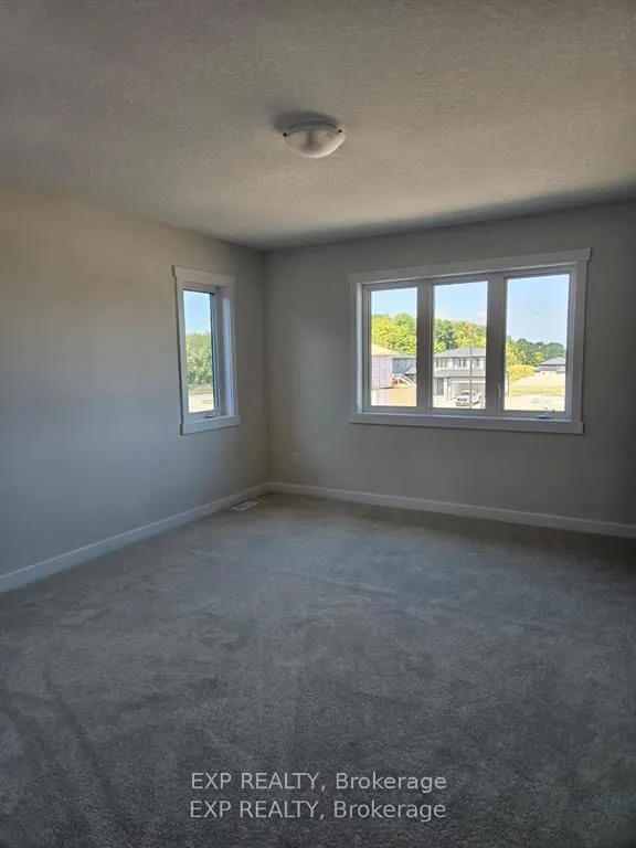 89 Moon Crescent