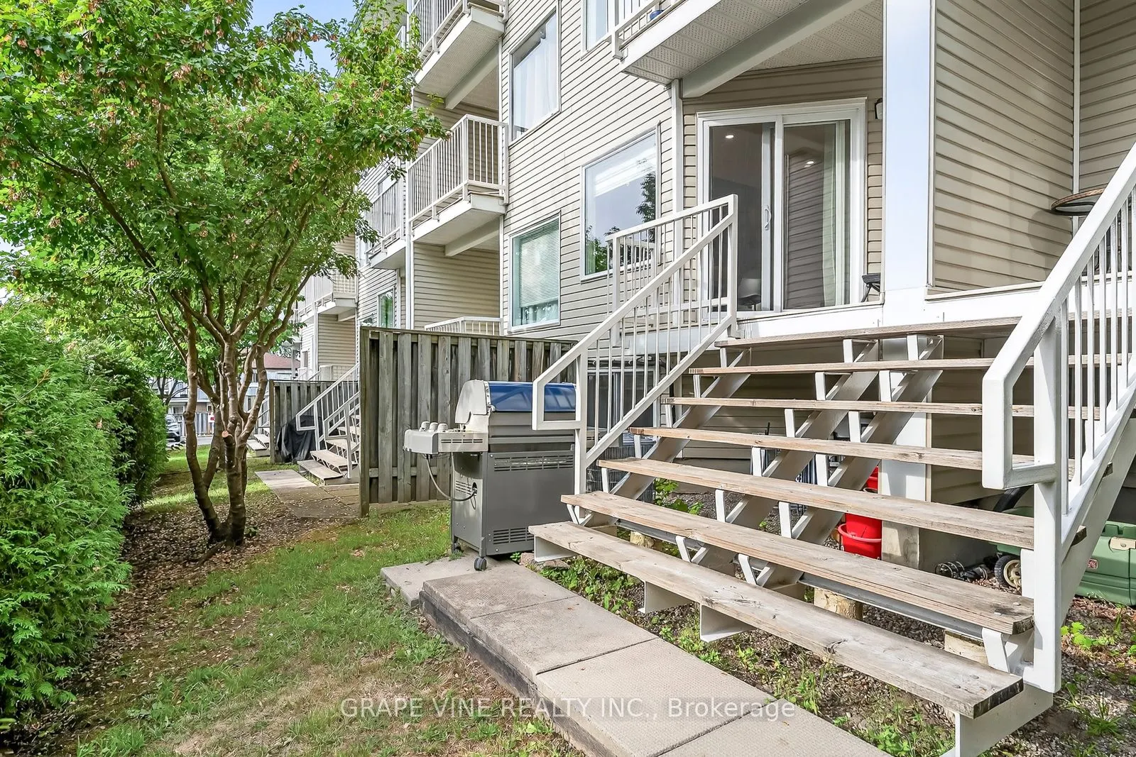 1400 Wildberry Court, #11