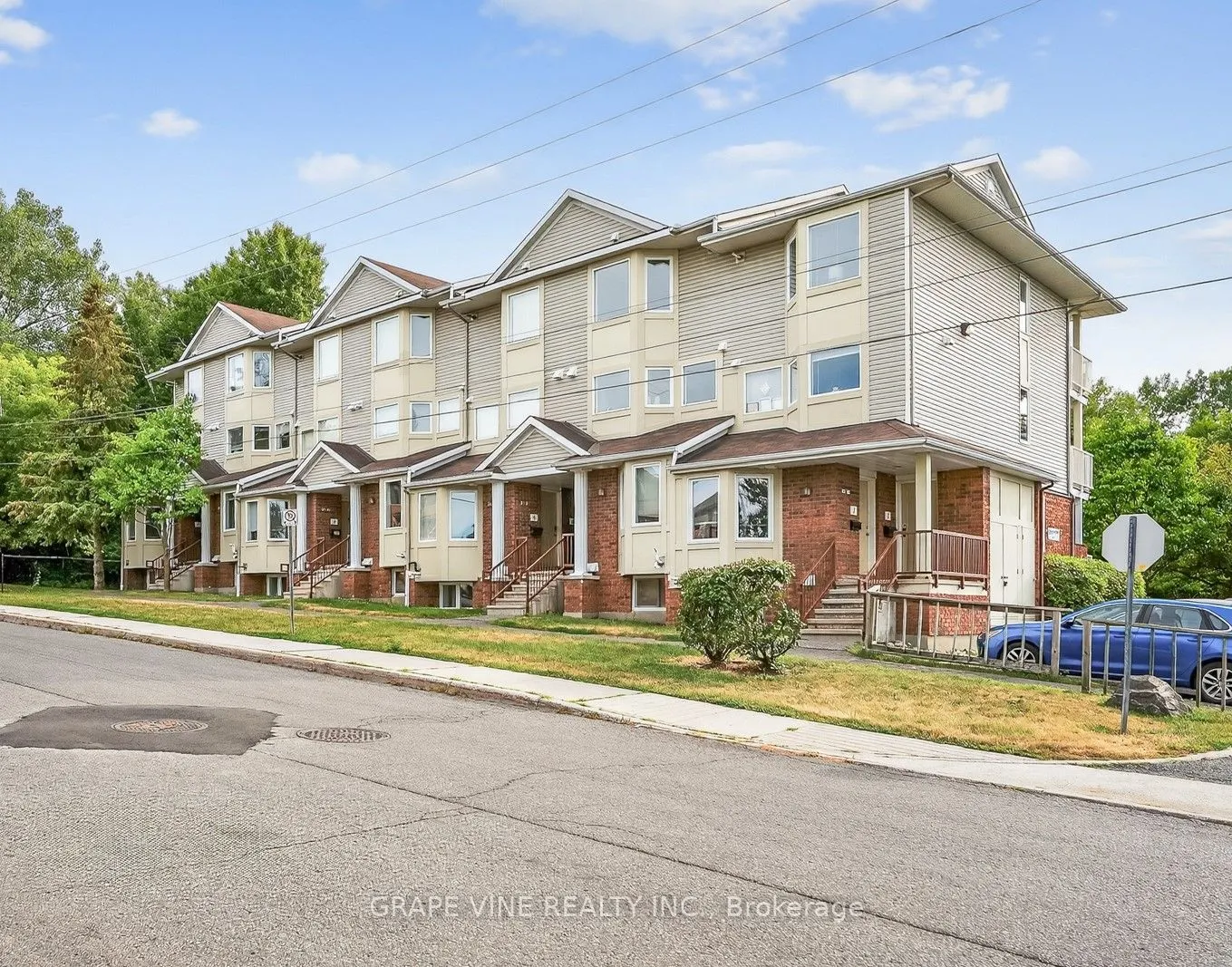 1400 Wildberry Court, #11