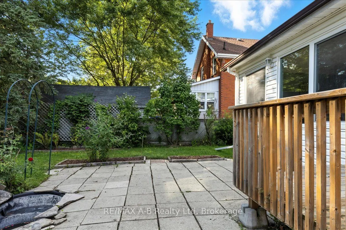 75 Youngs Street