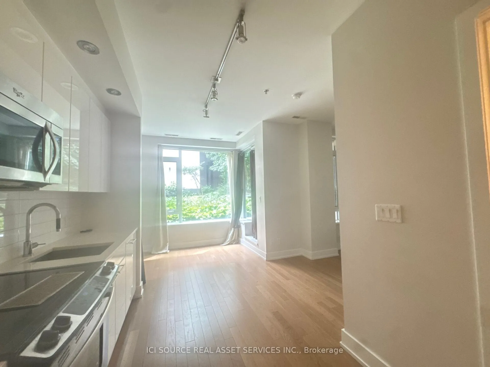 360 Patricia Avenue Road, #105