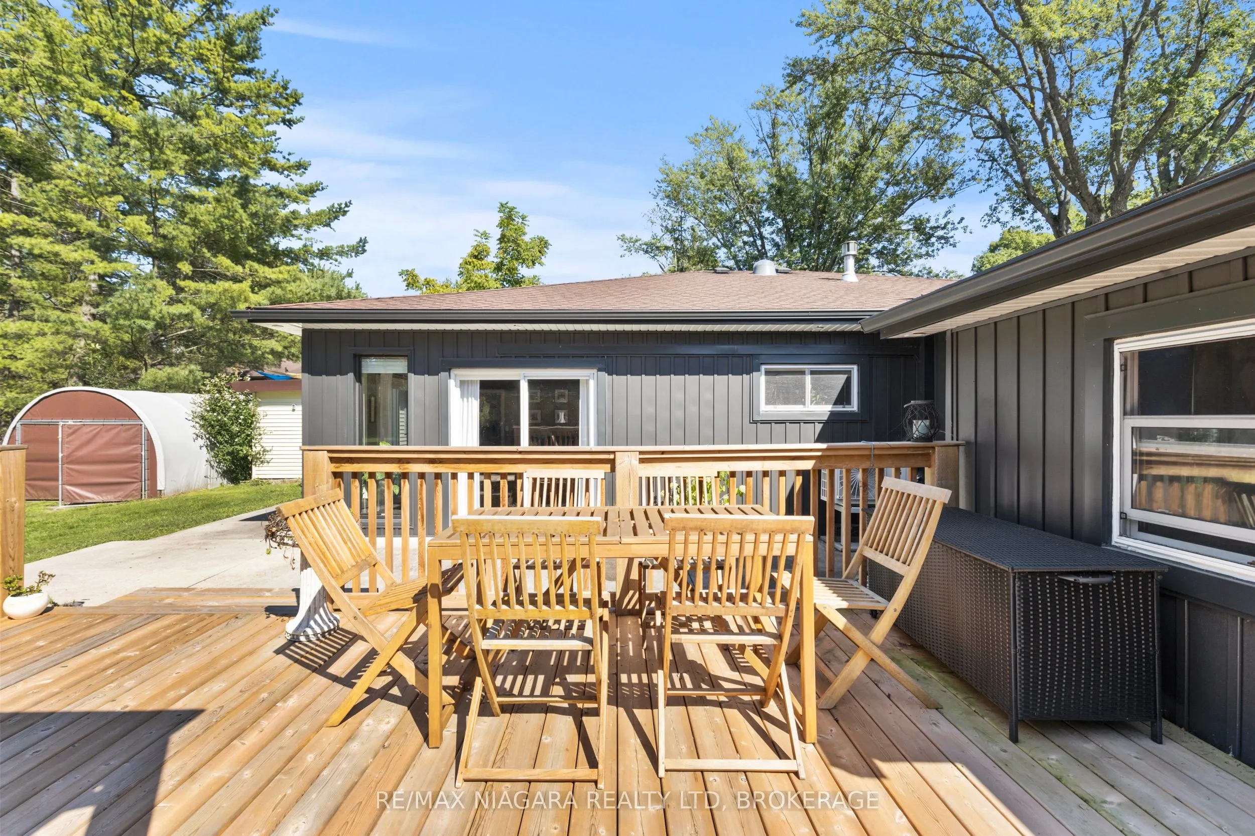 10408 Lakeshore Road