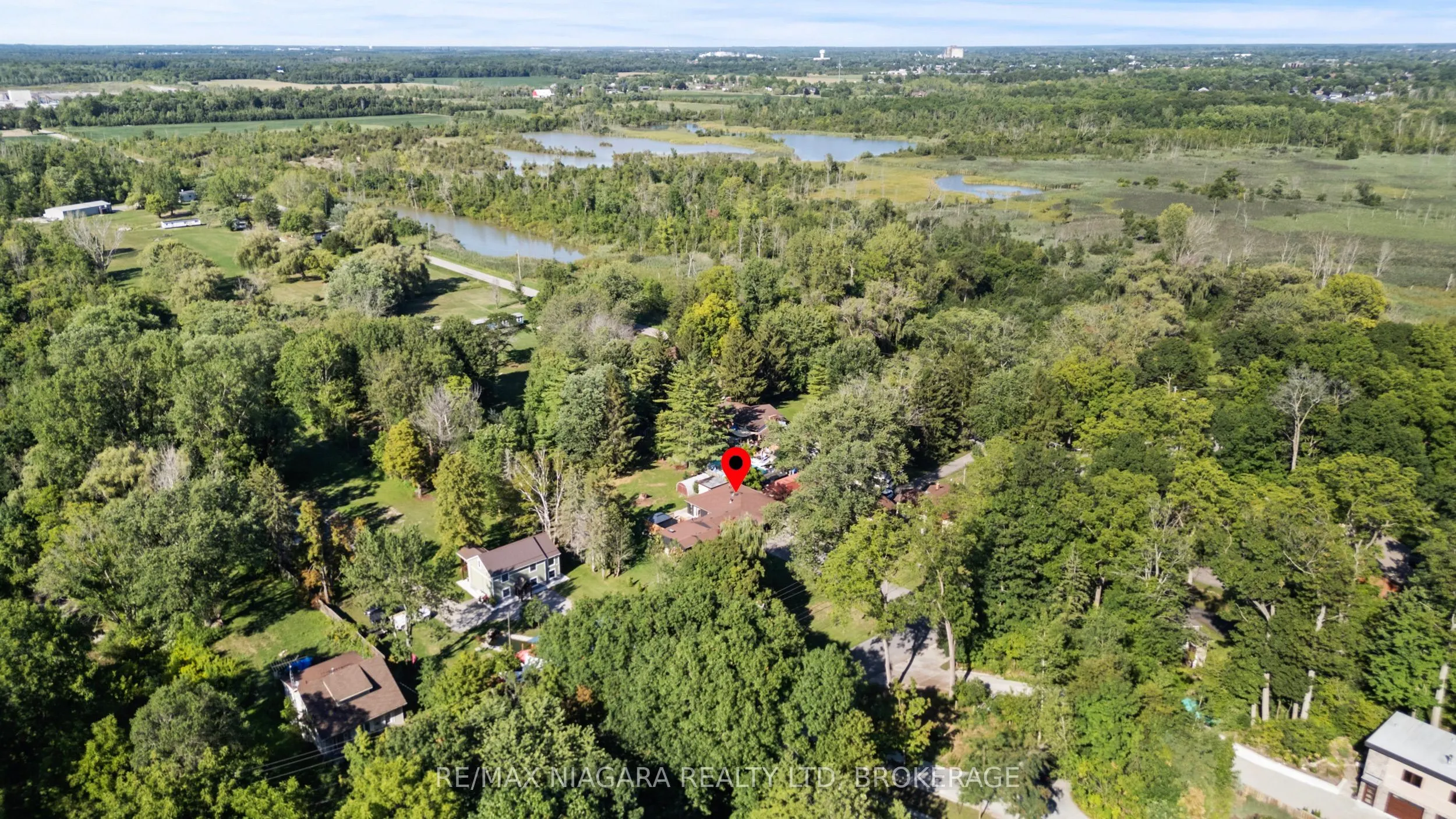 10408 Lakeshore Road