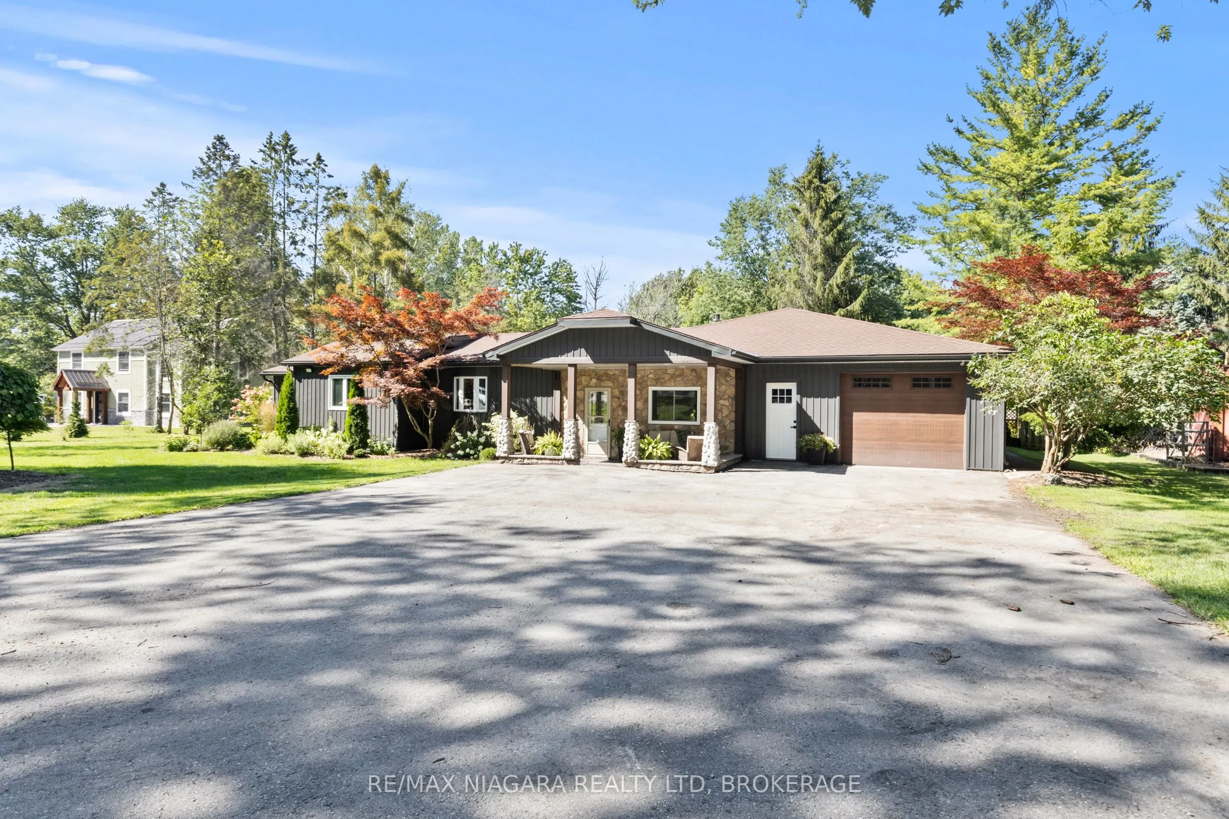 10408 Lakeshore Road