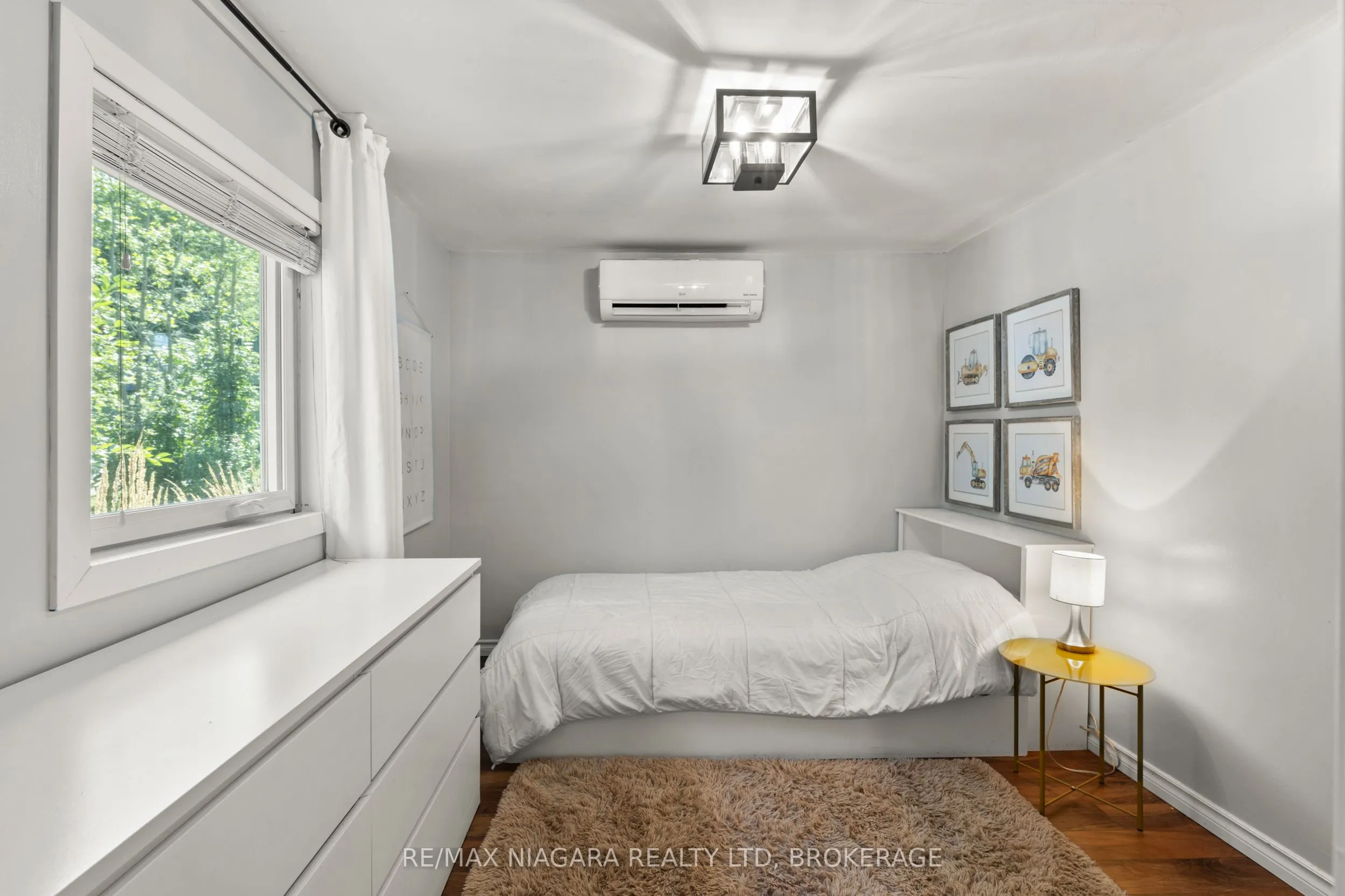 10408 Lakeshore Road