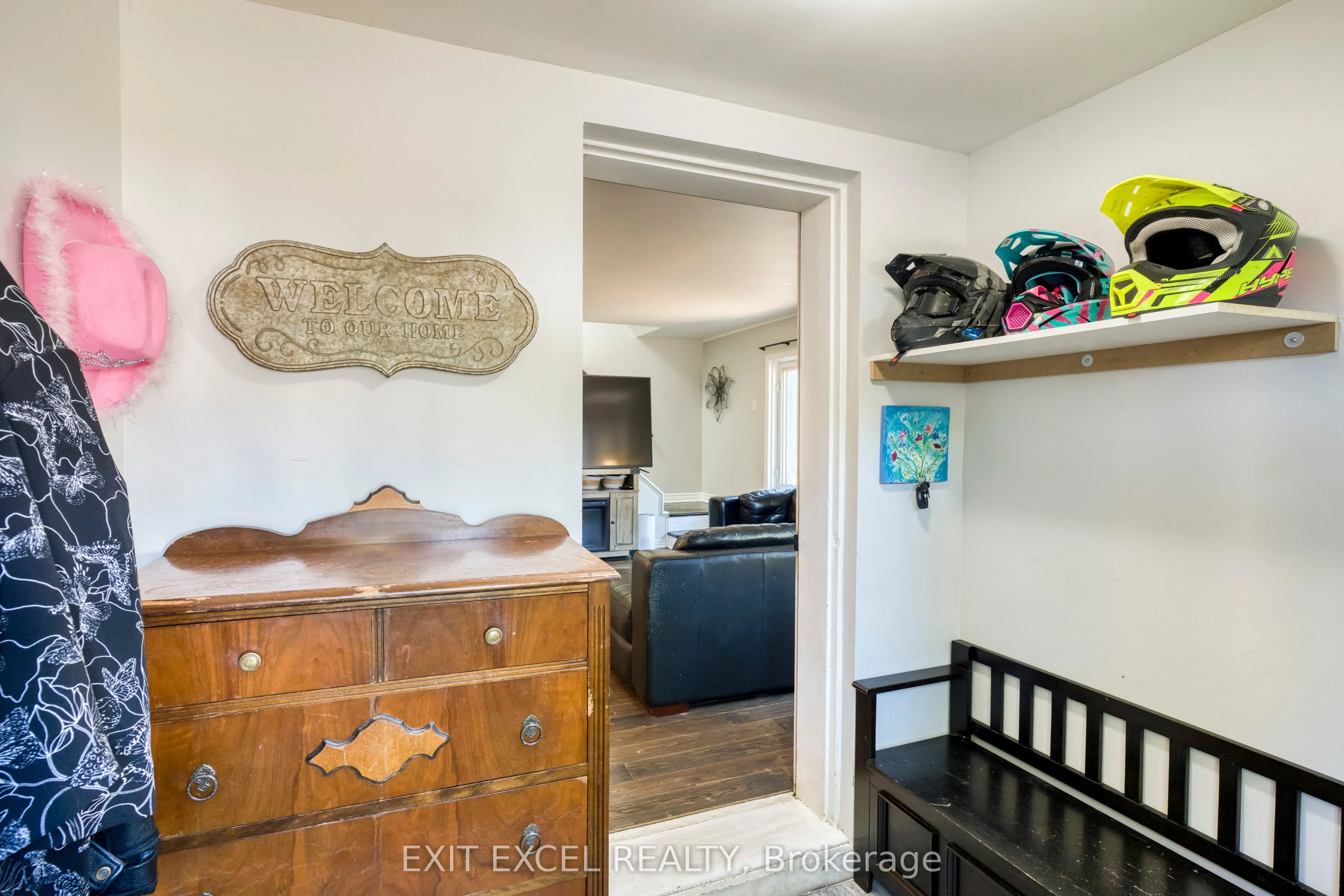 5490 MacTavish Place