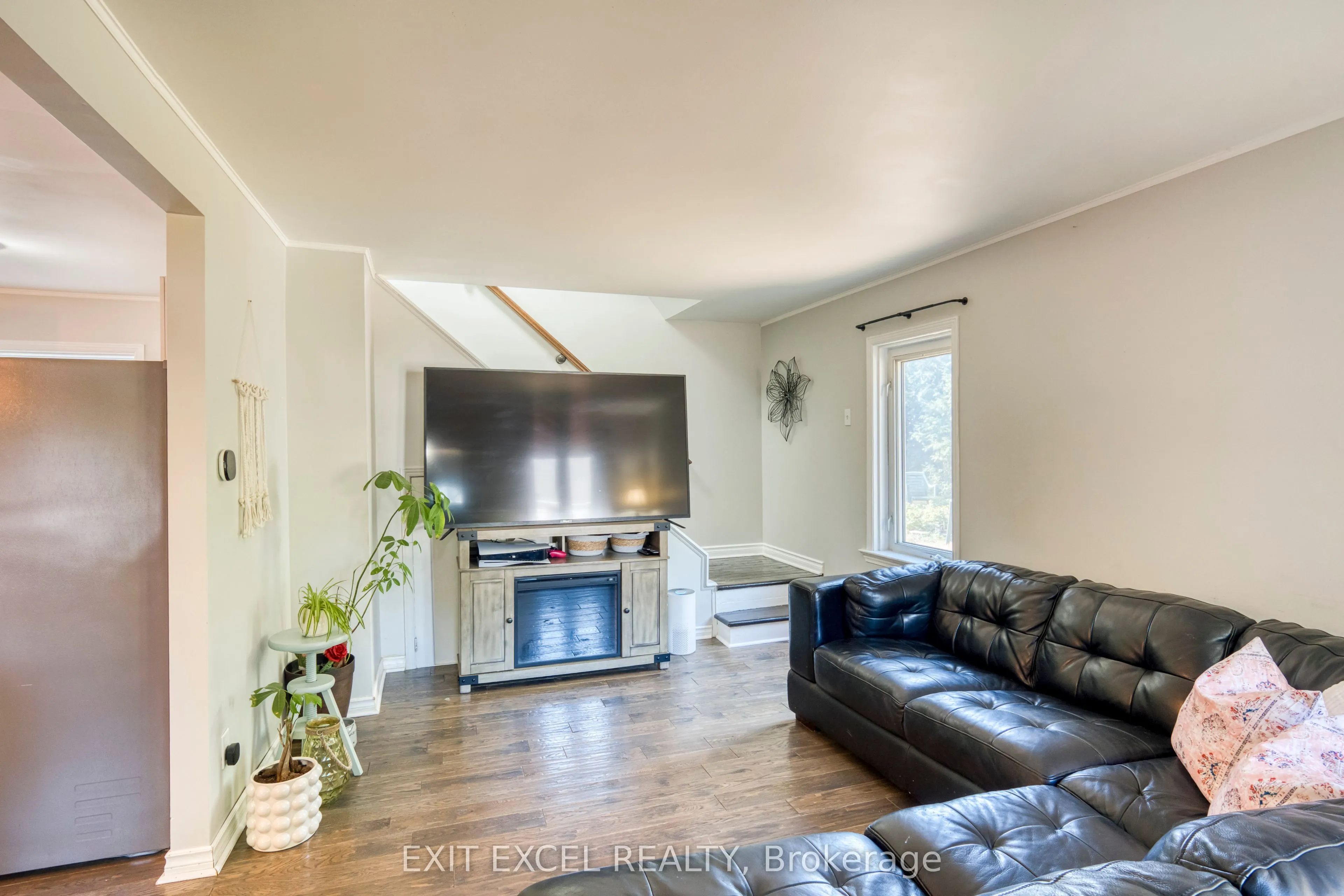 5490 MacTavish Place