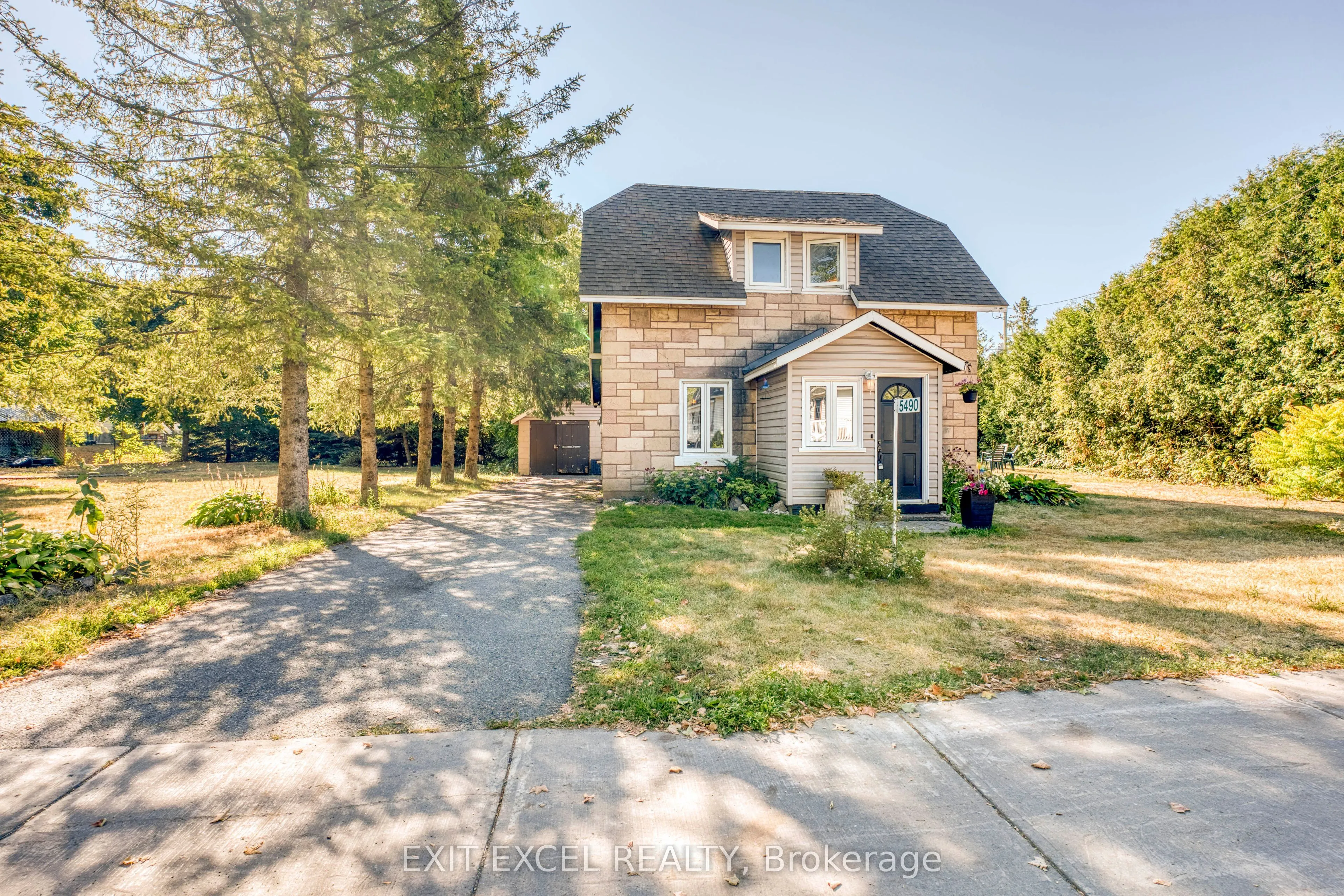 5490 MacTavish Place