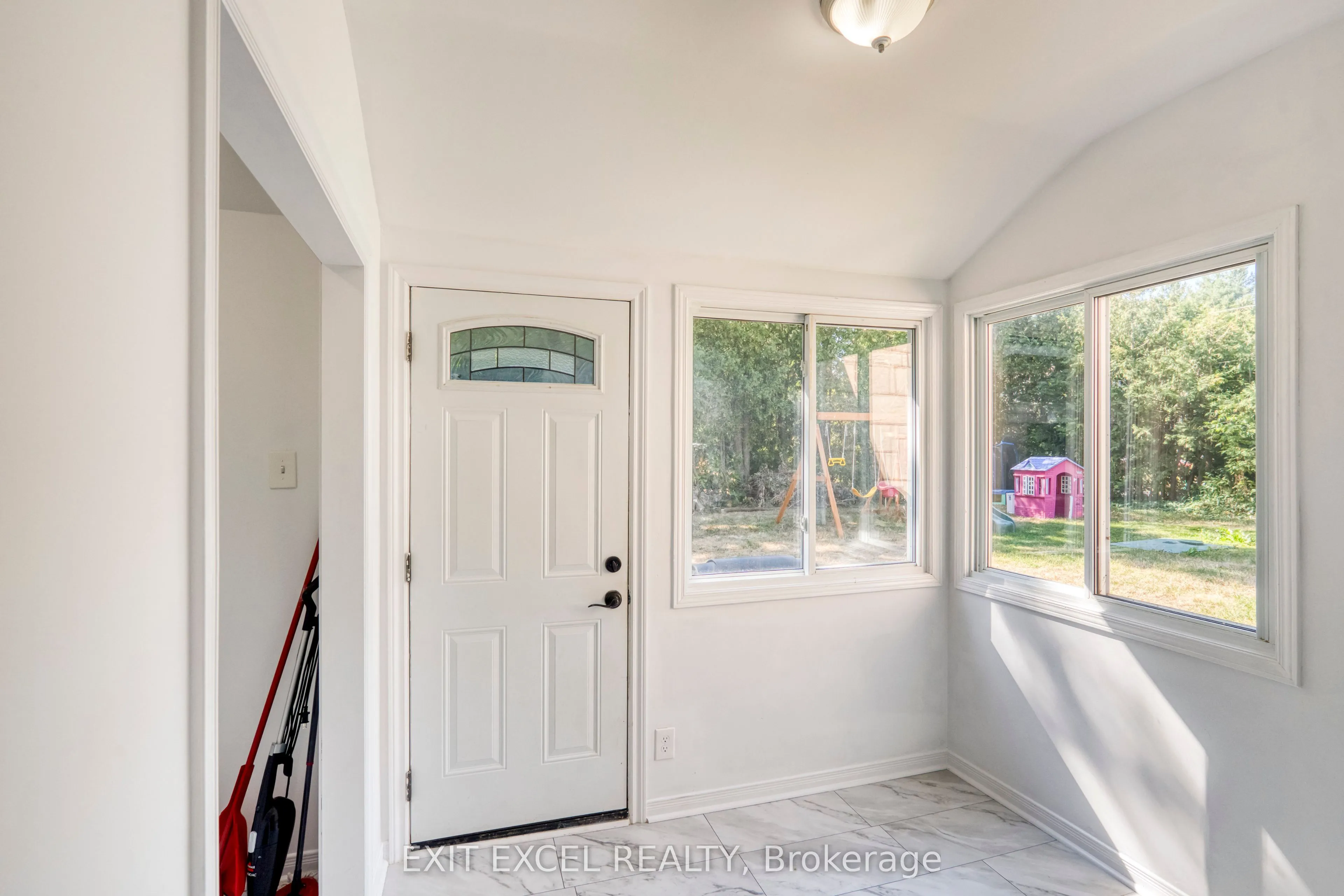 5490 MacTavish Place