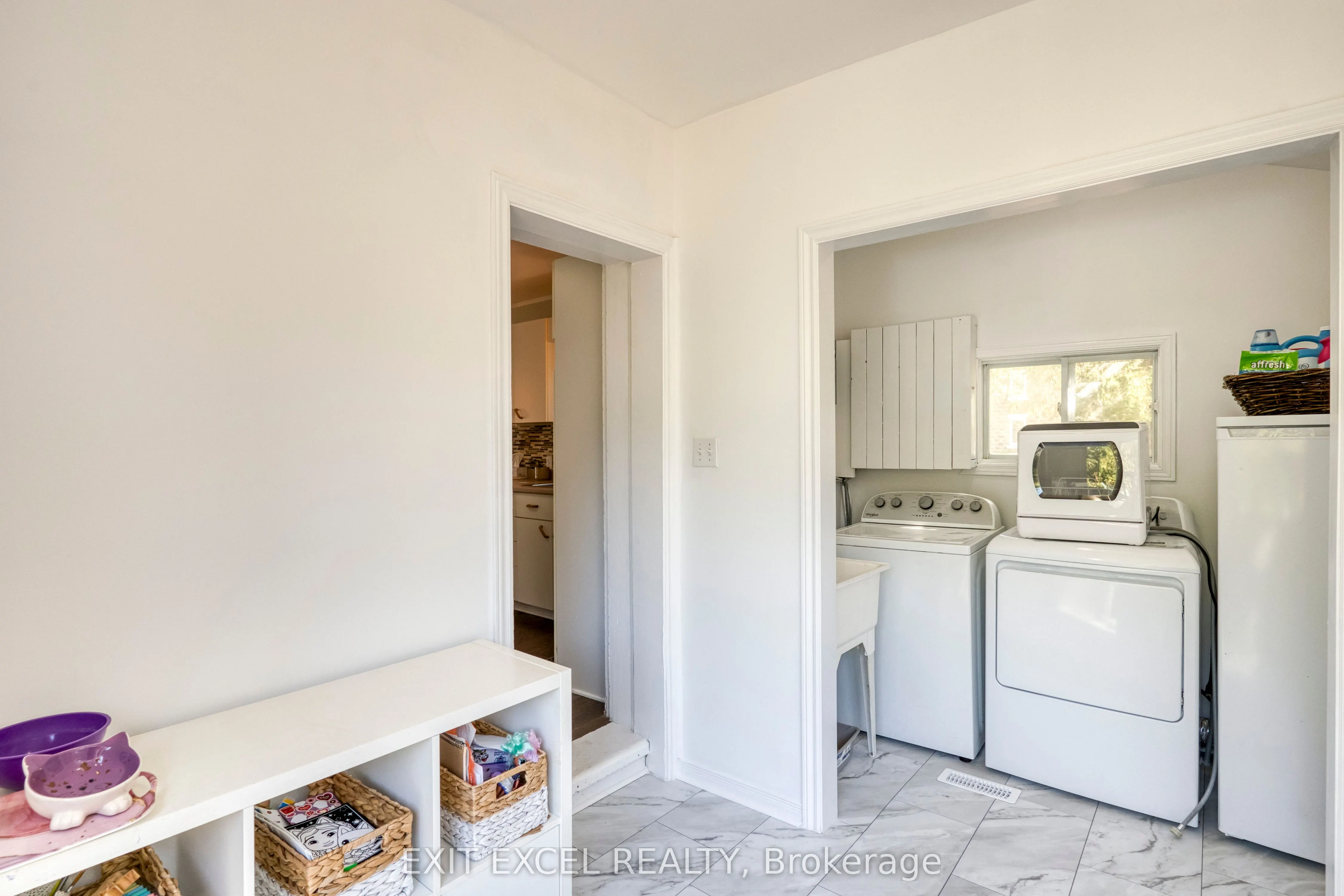 5490 MacTavish Place
