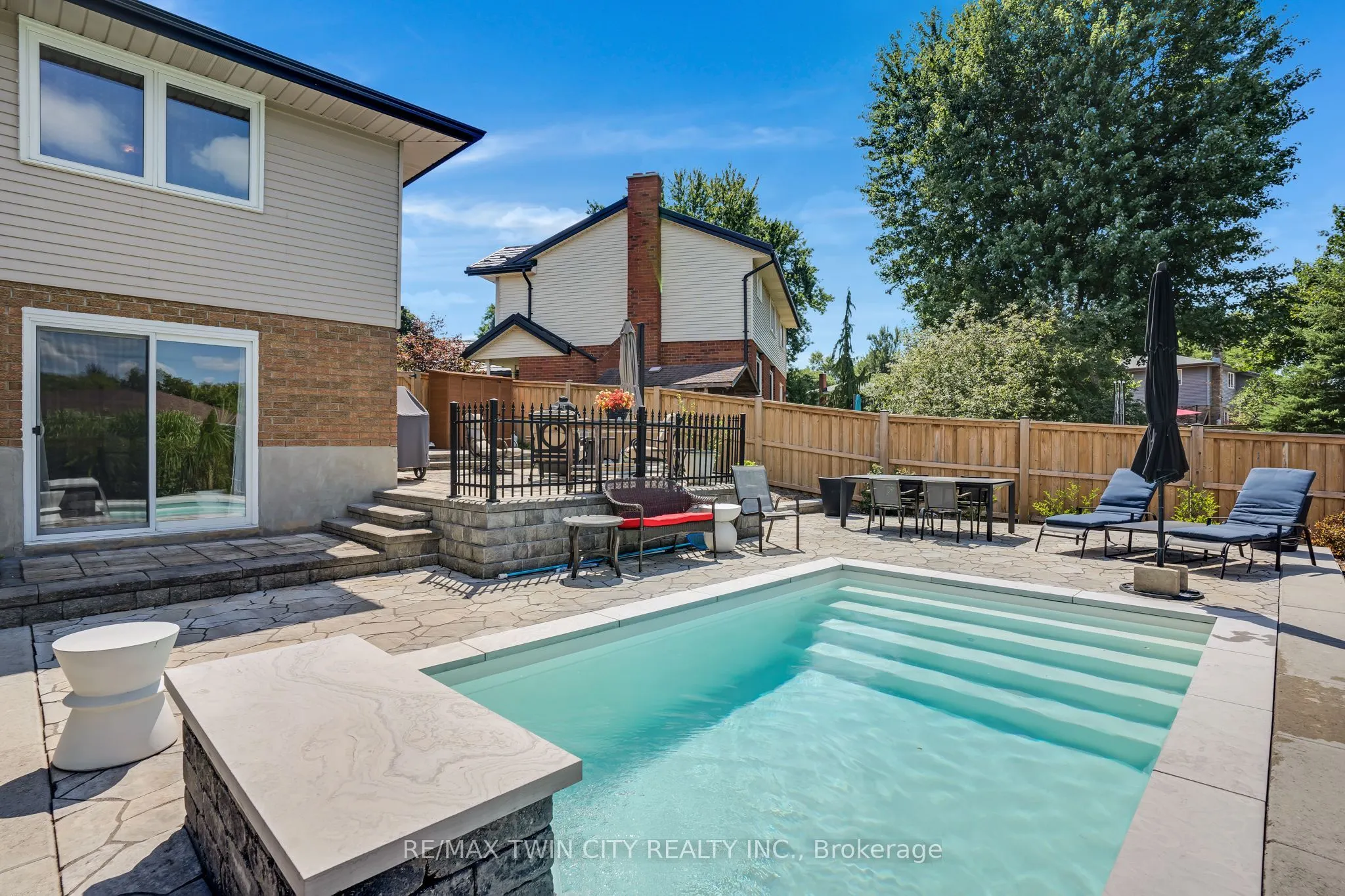 238 Westview Court