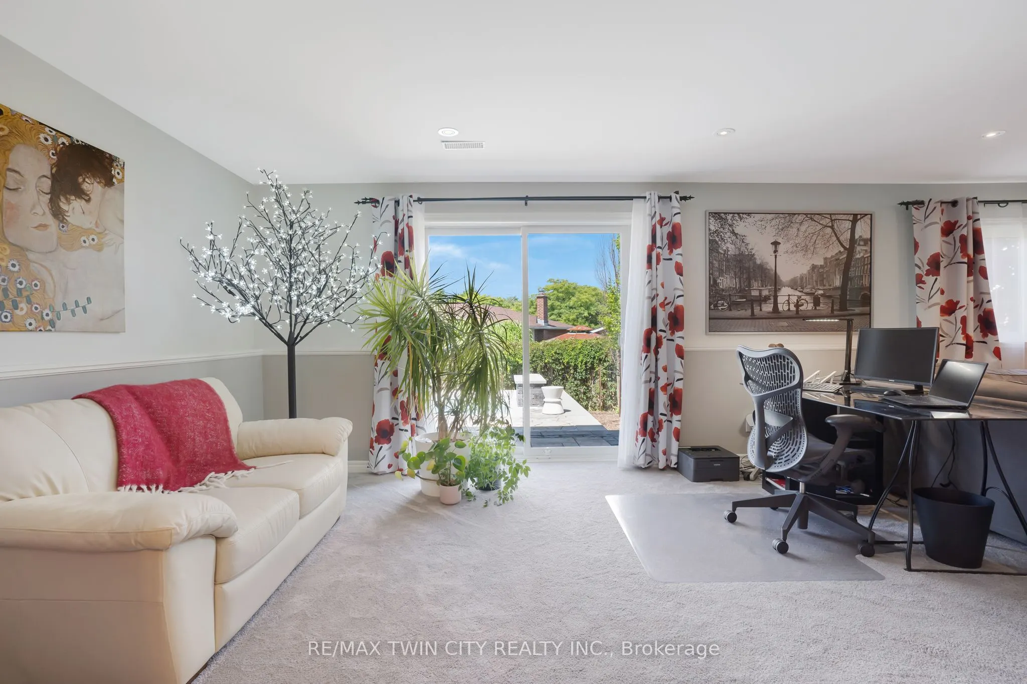 238 Westview Court
