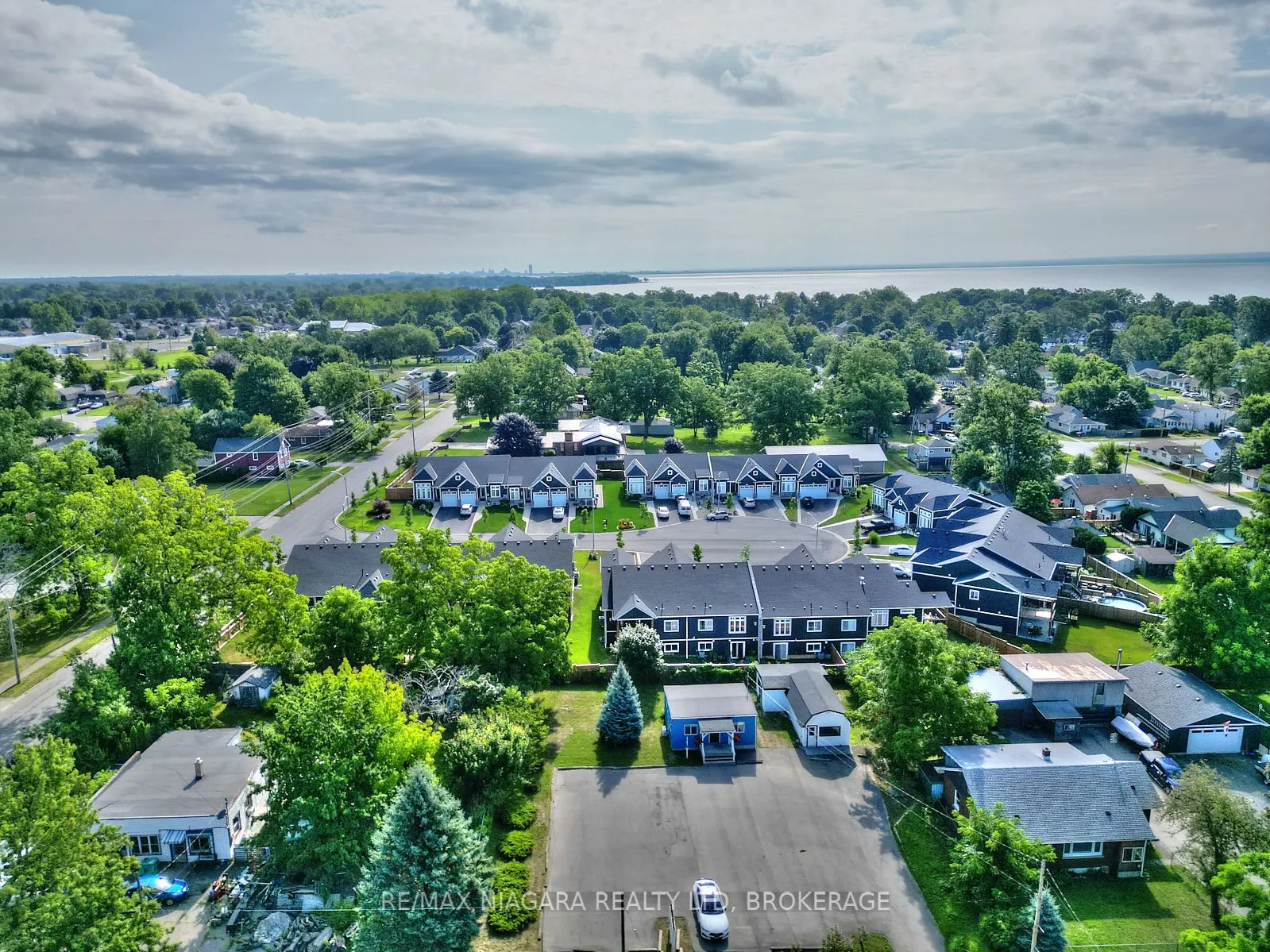 210 RIDGEWAY Road