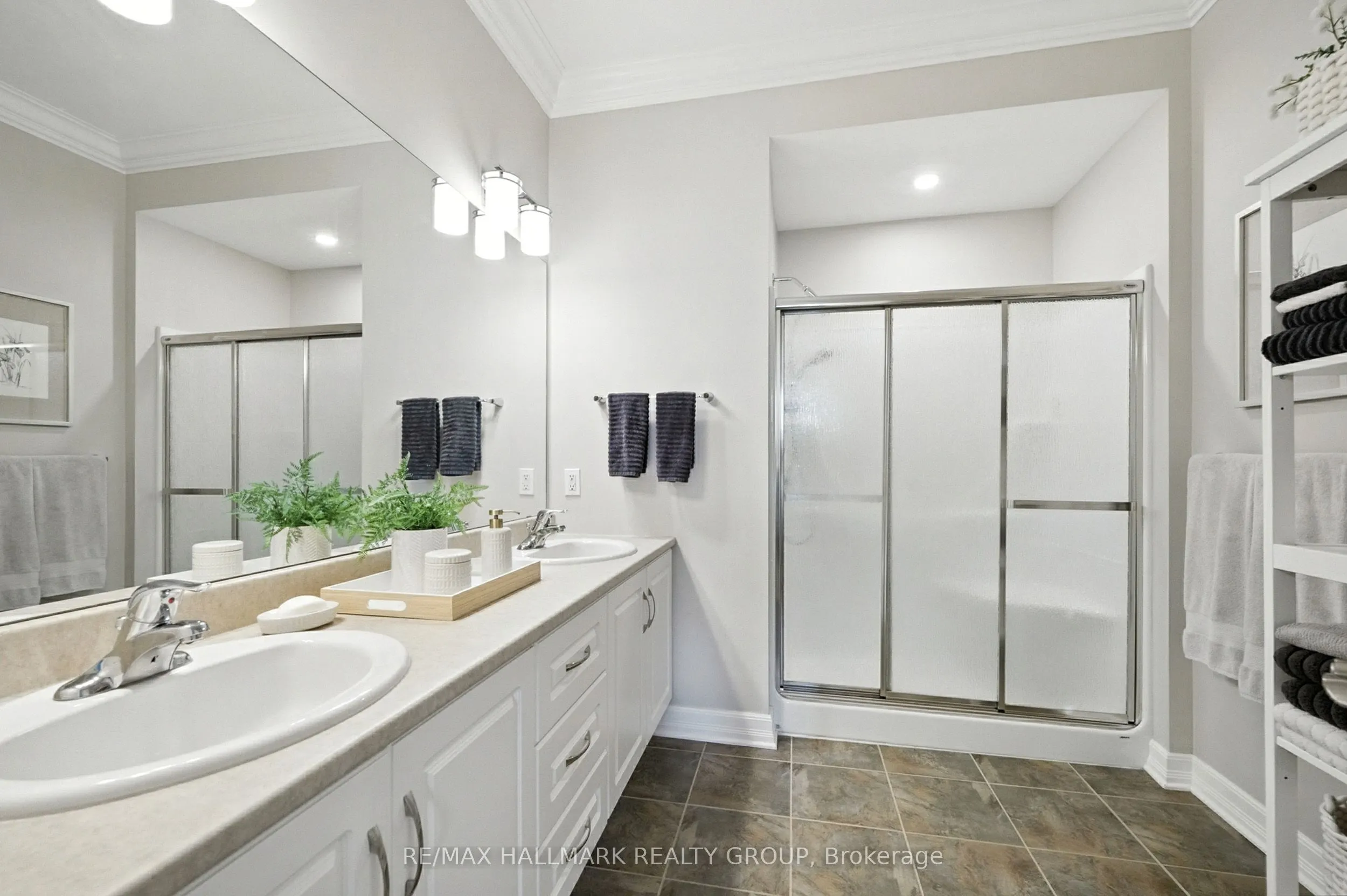 261 Cairnsmore Circle