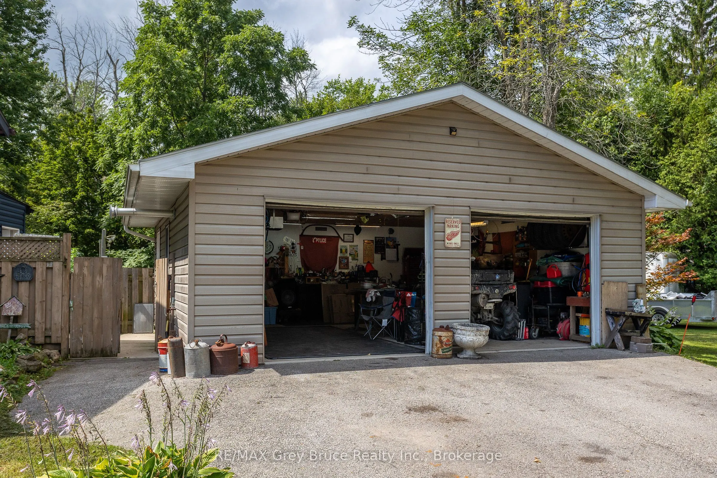 201 DIVISION Street