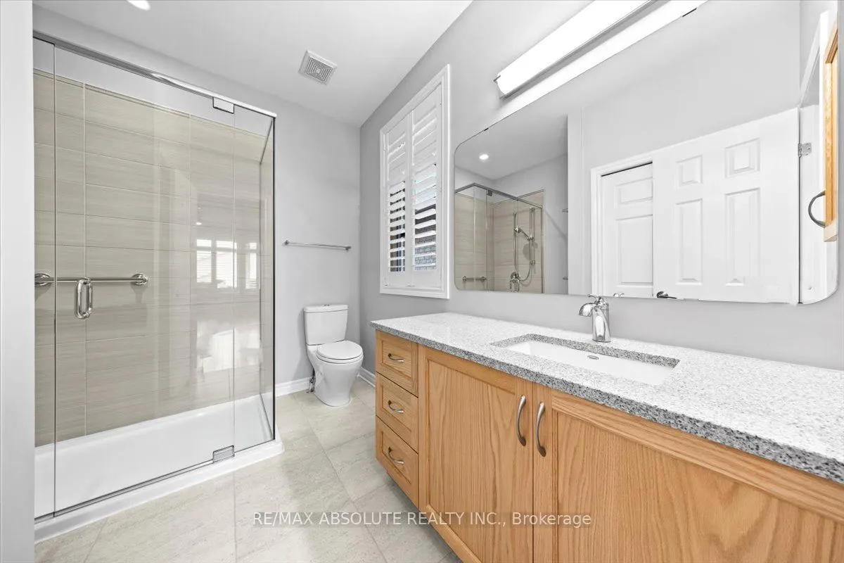 122 PASSAGEWAY Private