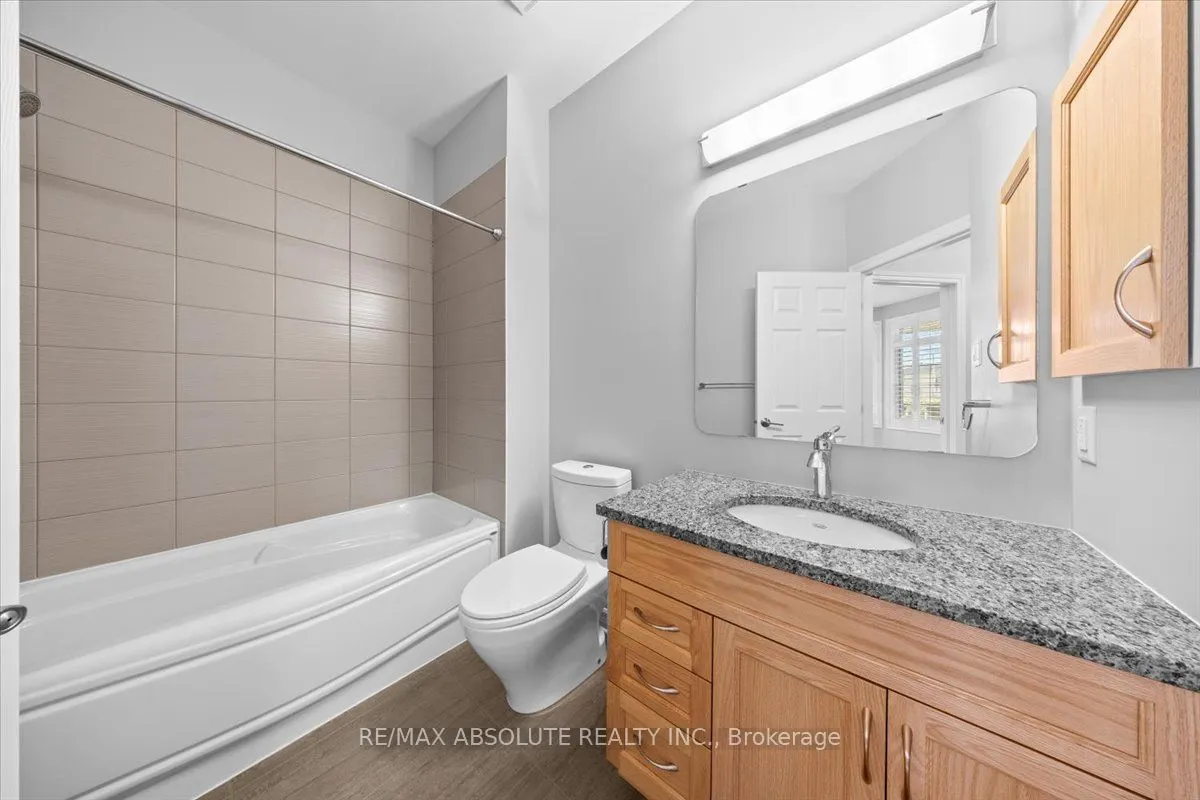 122 PASSAGEWAY Private