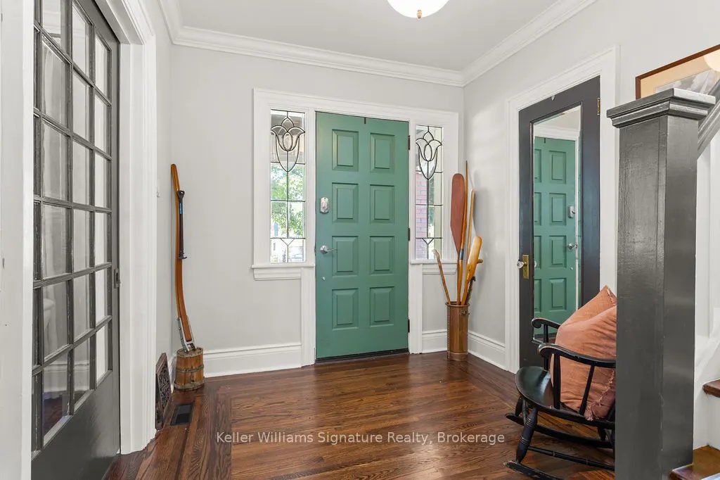 89 Kensington Avenue S