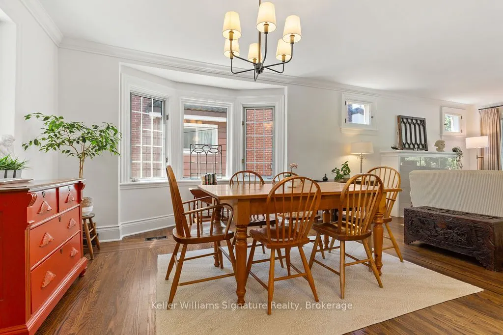 89 Kensington Avenue S