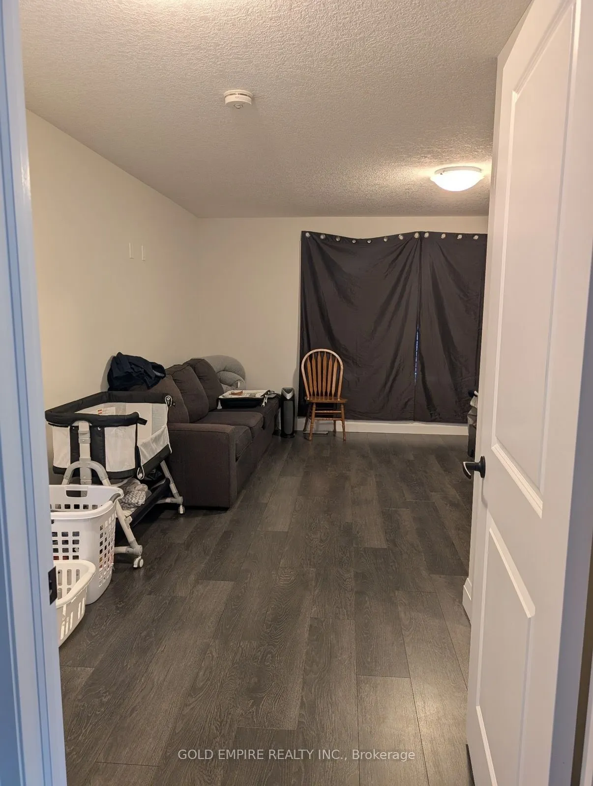 72 CASH Crescent
