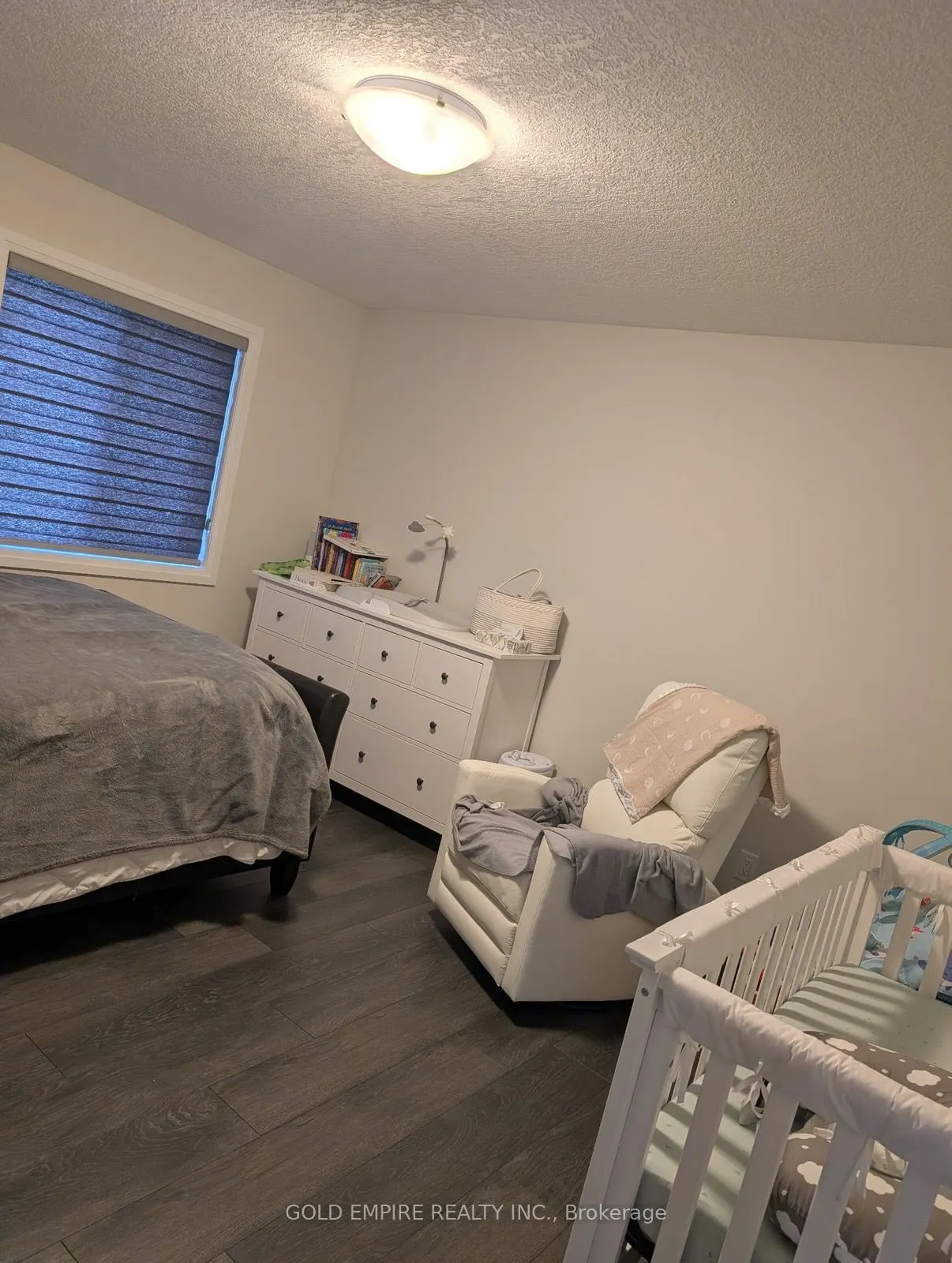 72 CASH Crescent