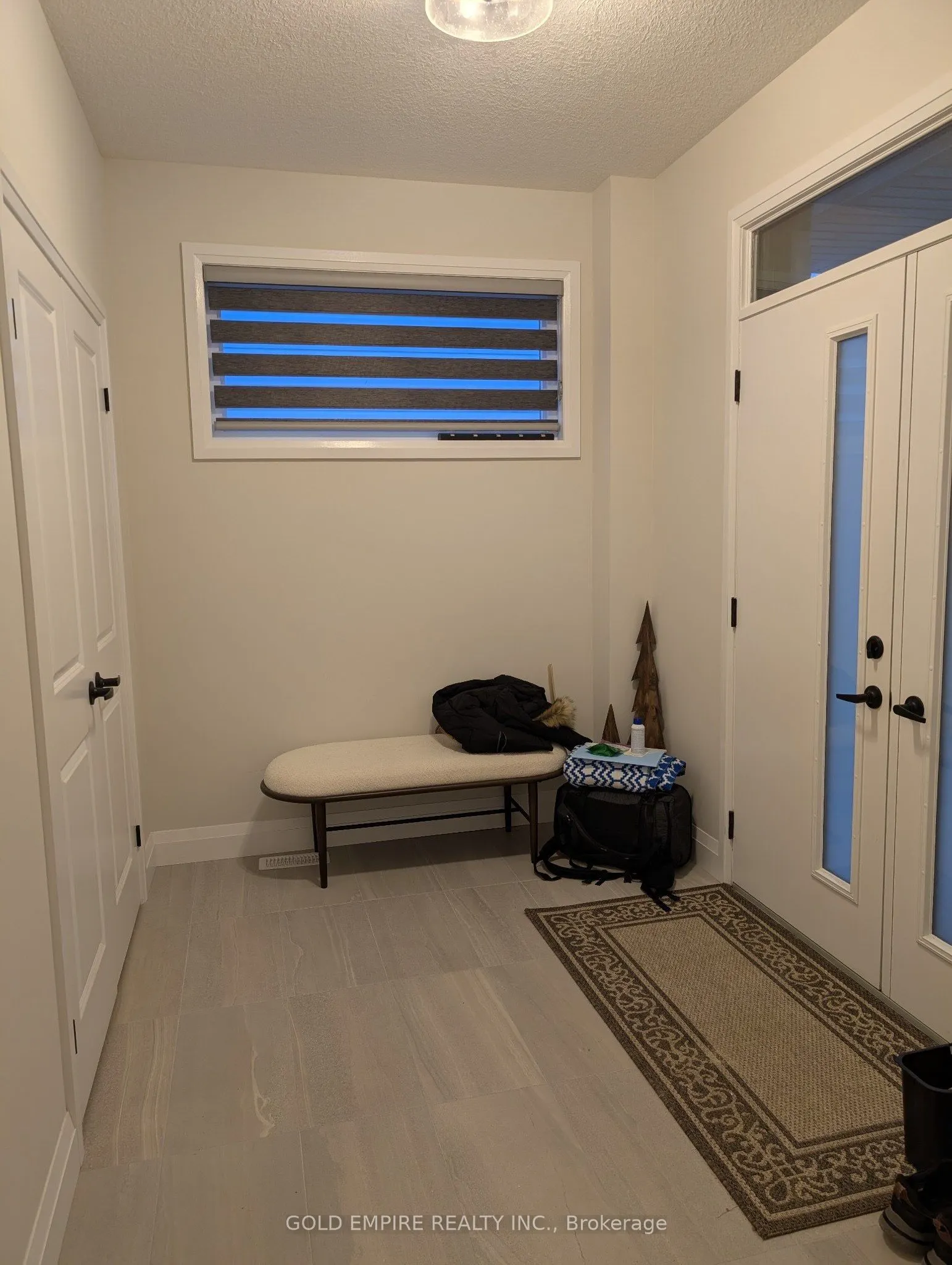 72 CASH Crescent