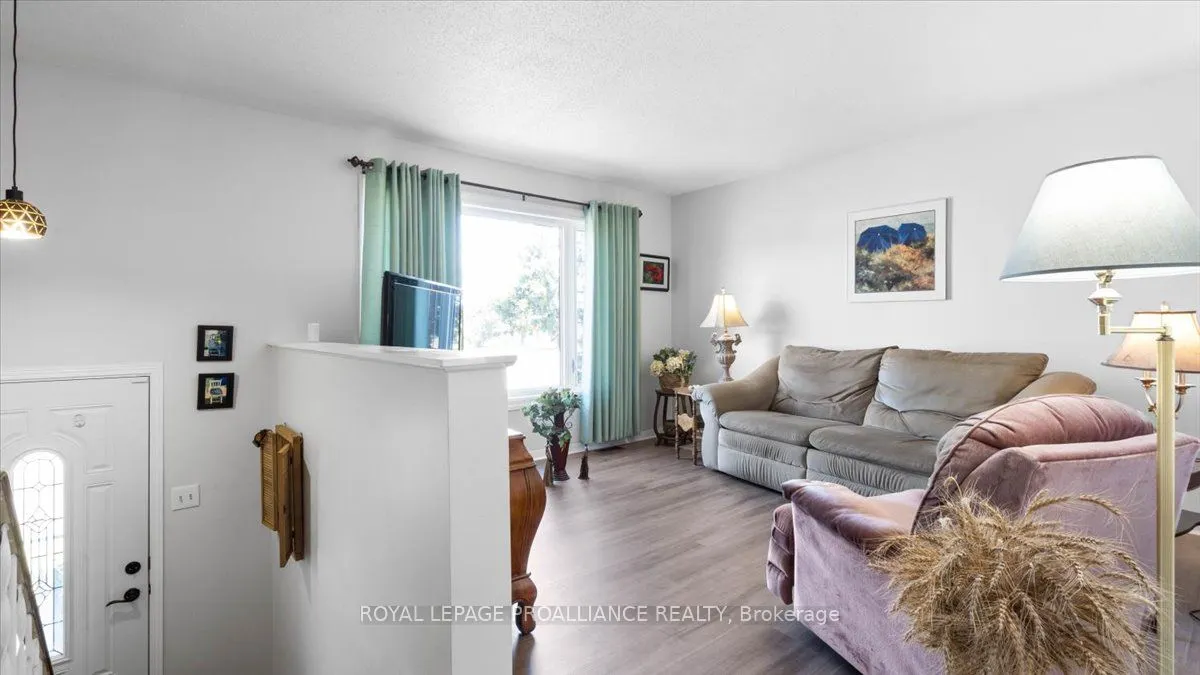 233 Russet Road