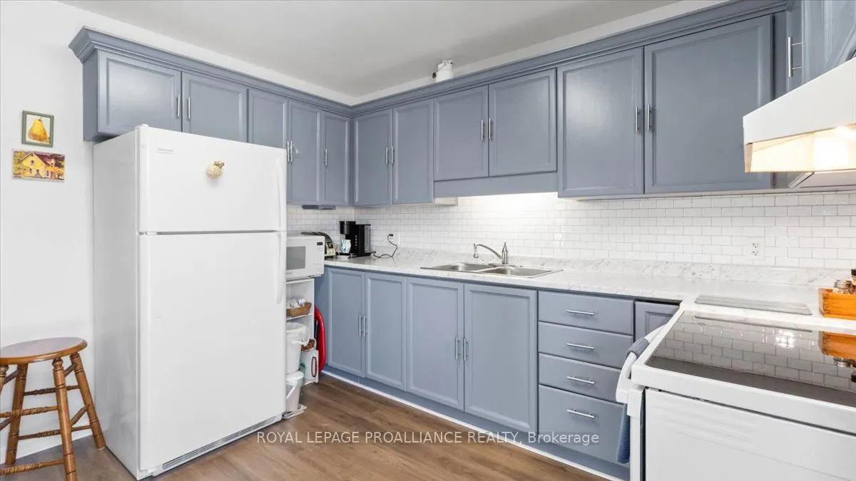 233 Russet Road