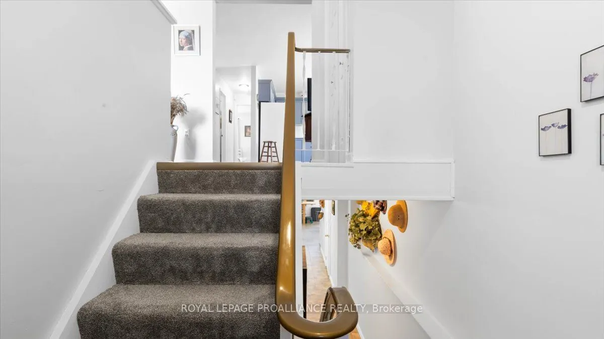 233 Russet Road