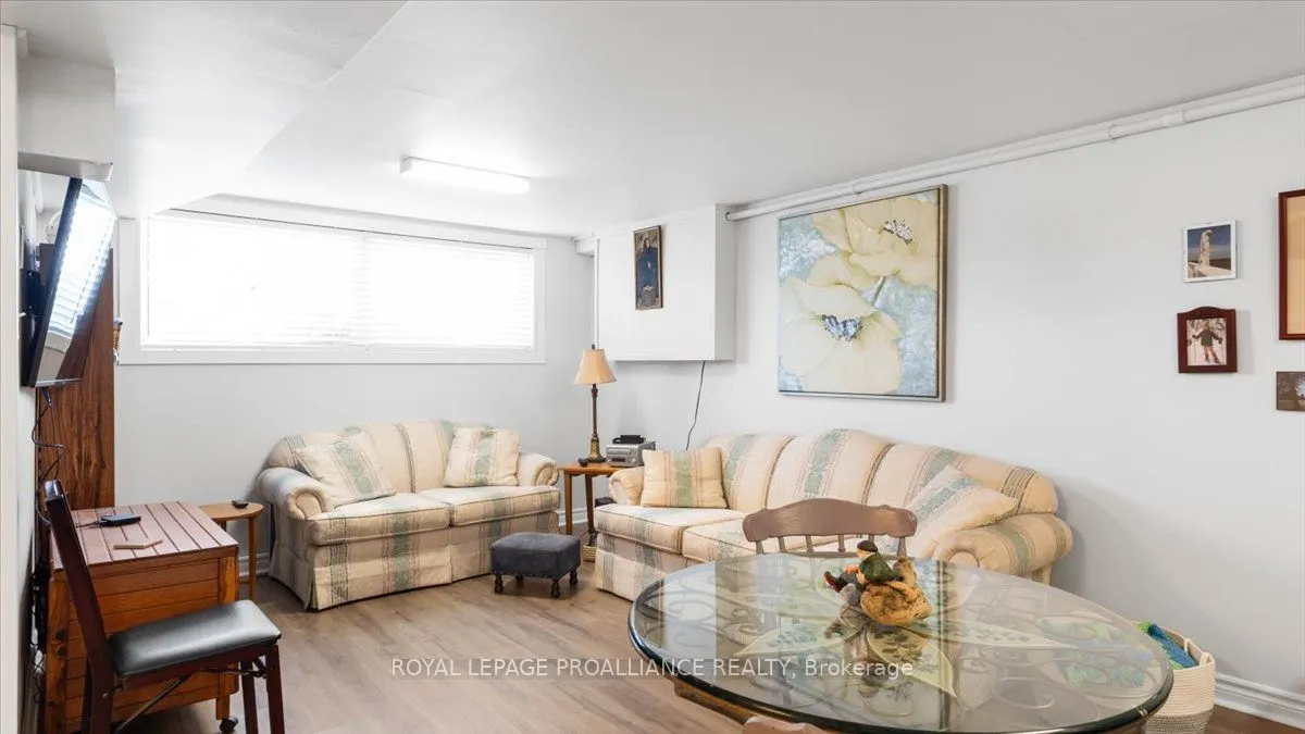 233 Russet Road