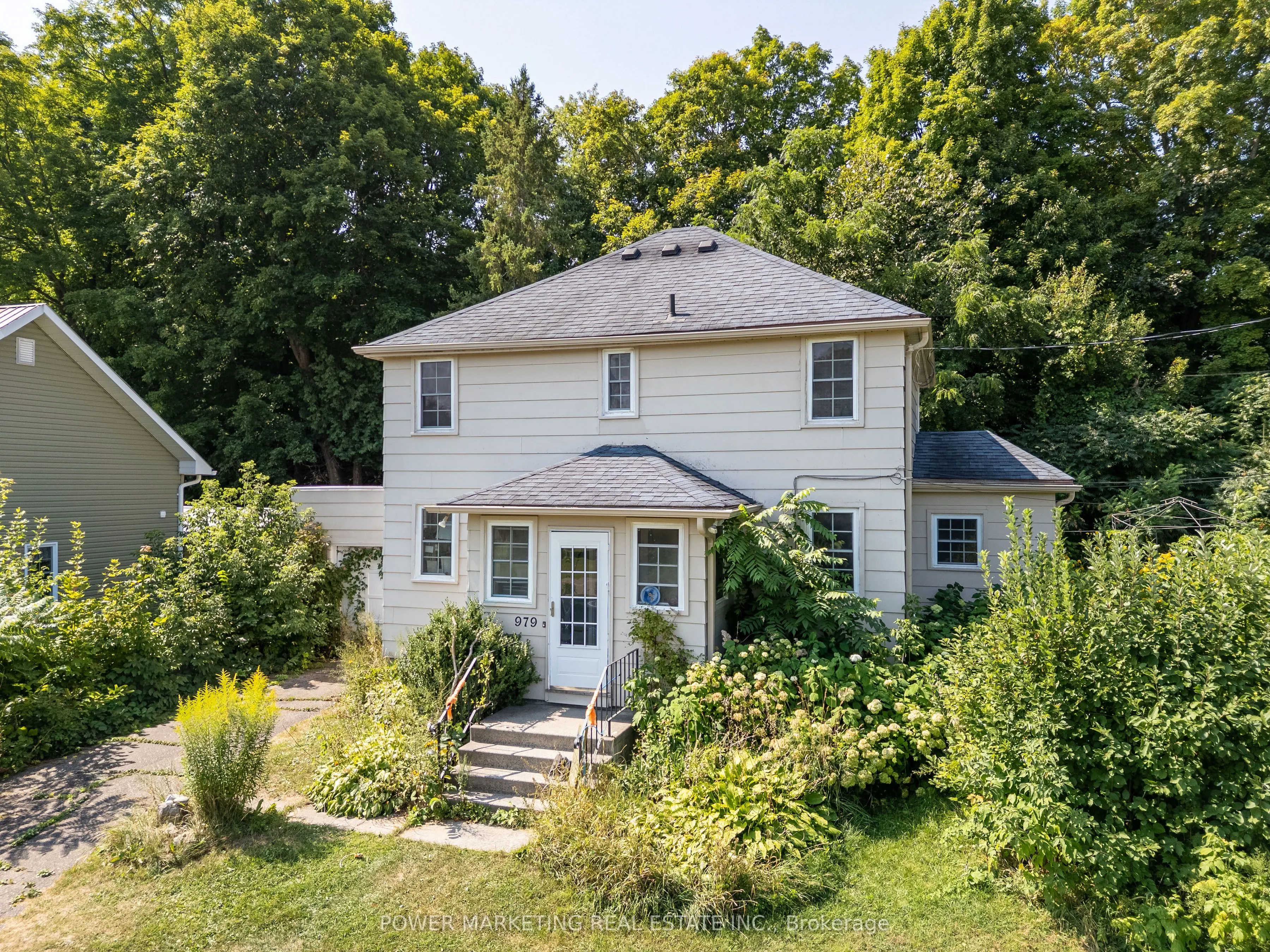 979 RIVER Road