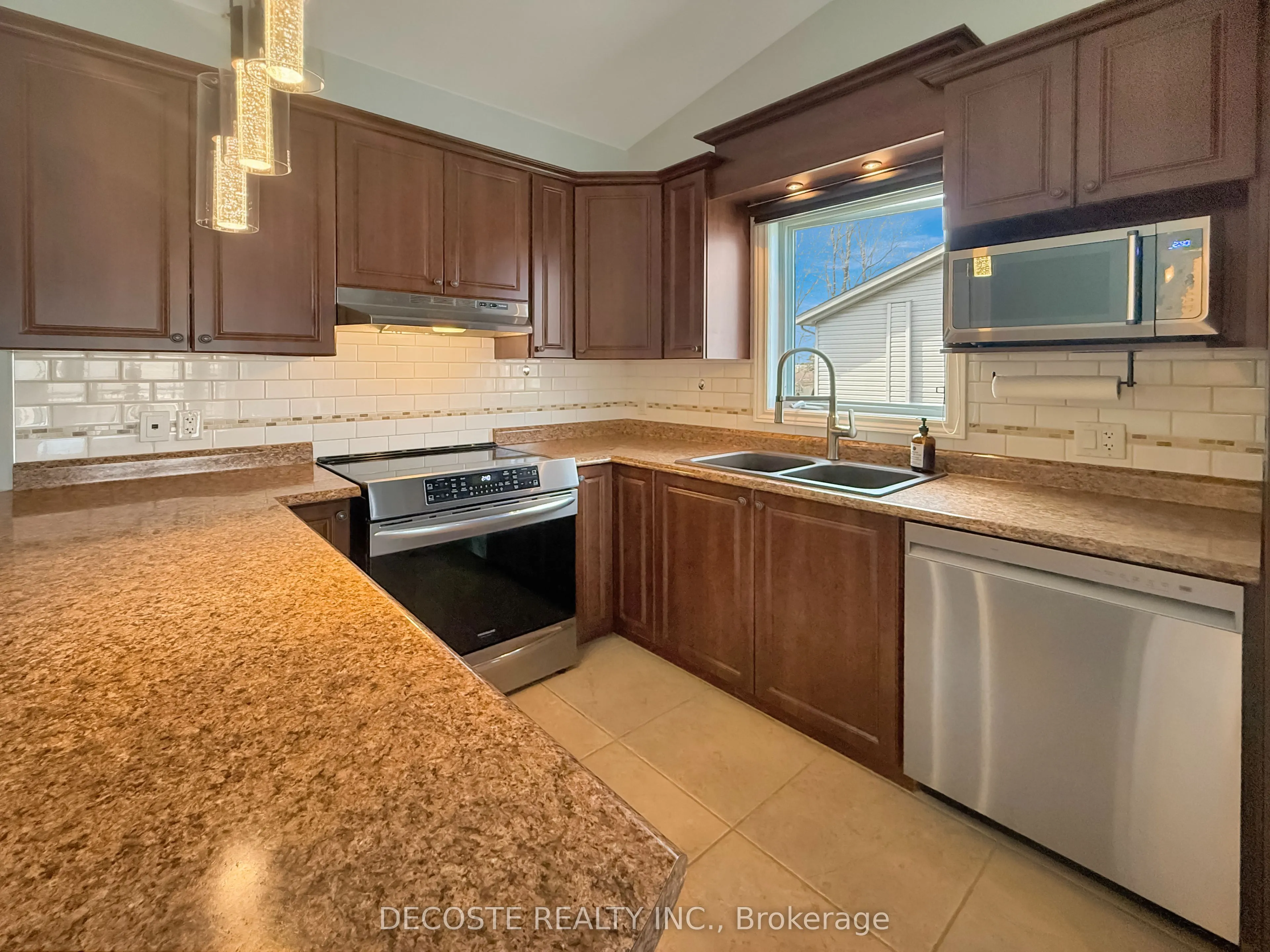 28 Valain Street, #8