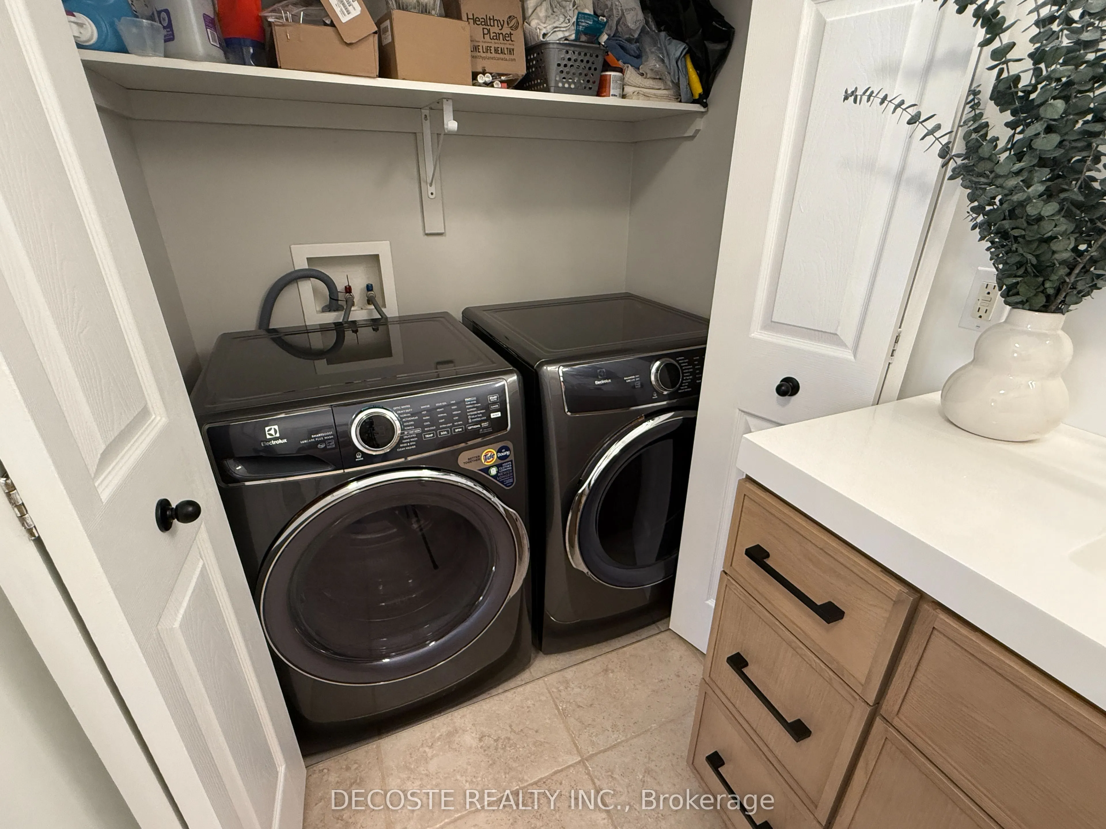 28 Valain Street, #8