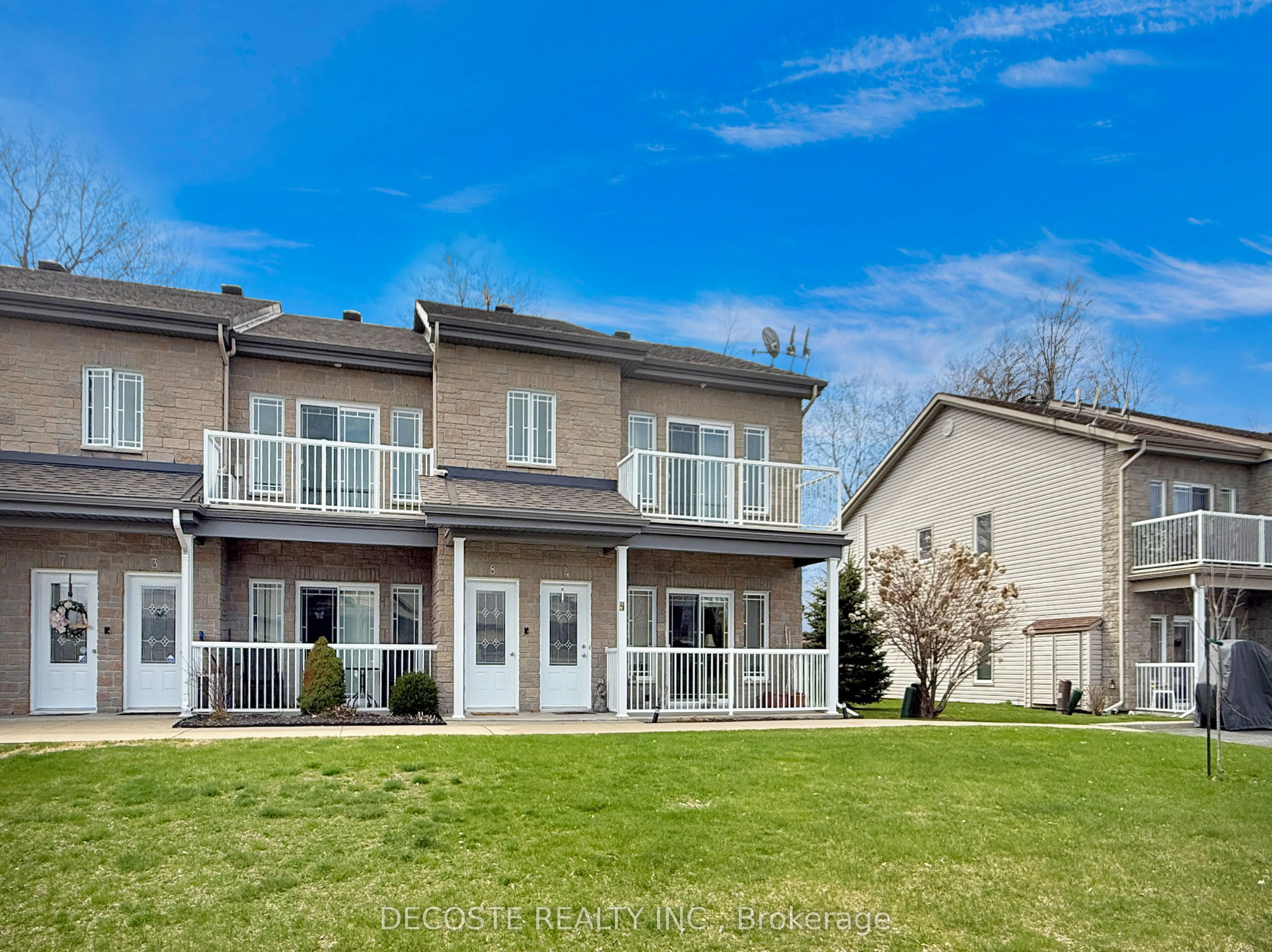 28 Valain Street, #8