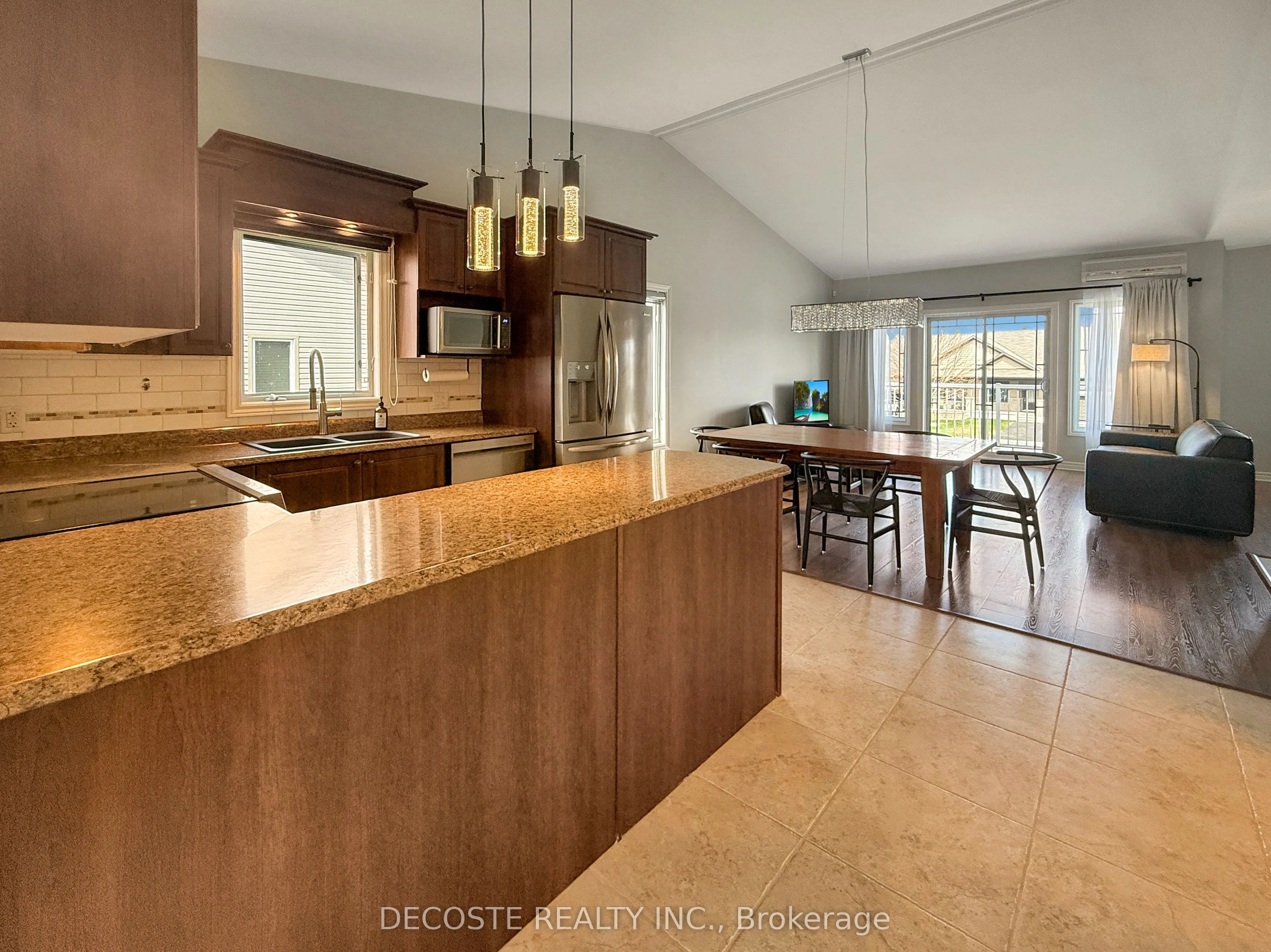 28 Valain Street, #8