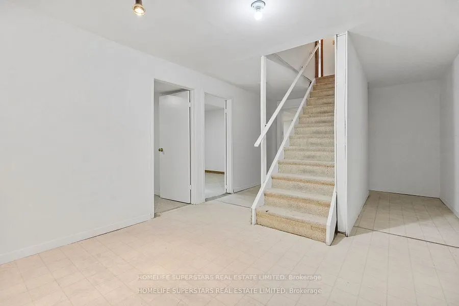 1565 Hastings Drive