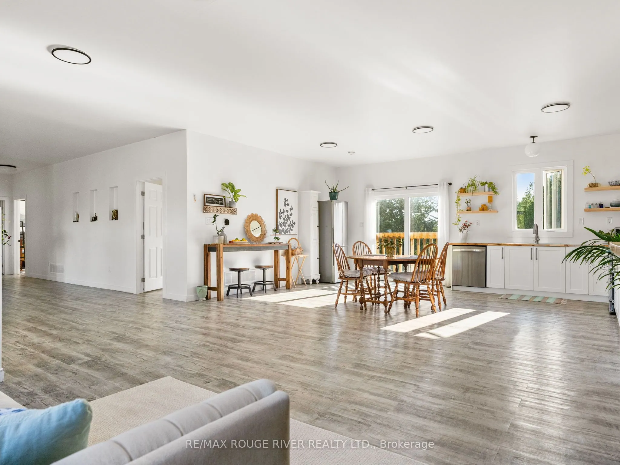 1176 IXL Road