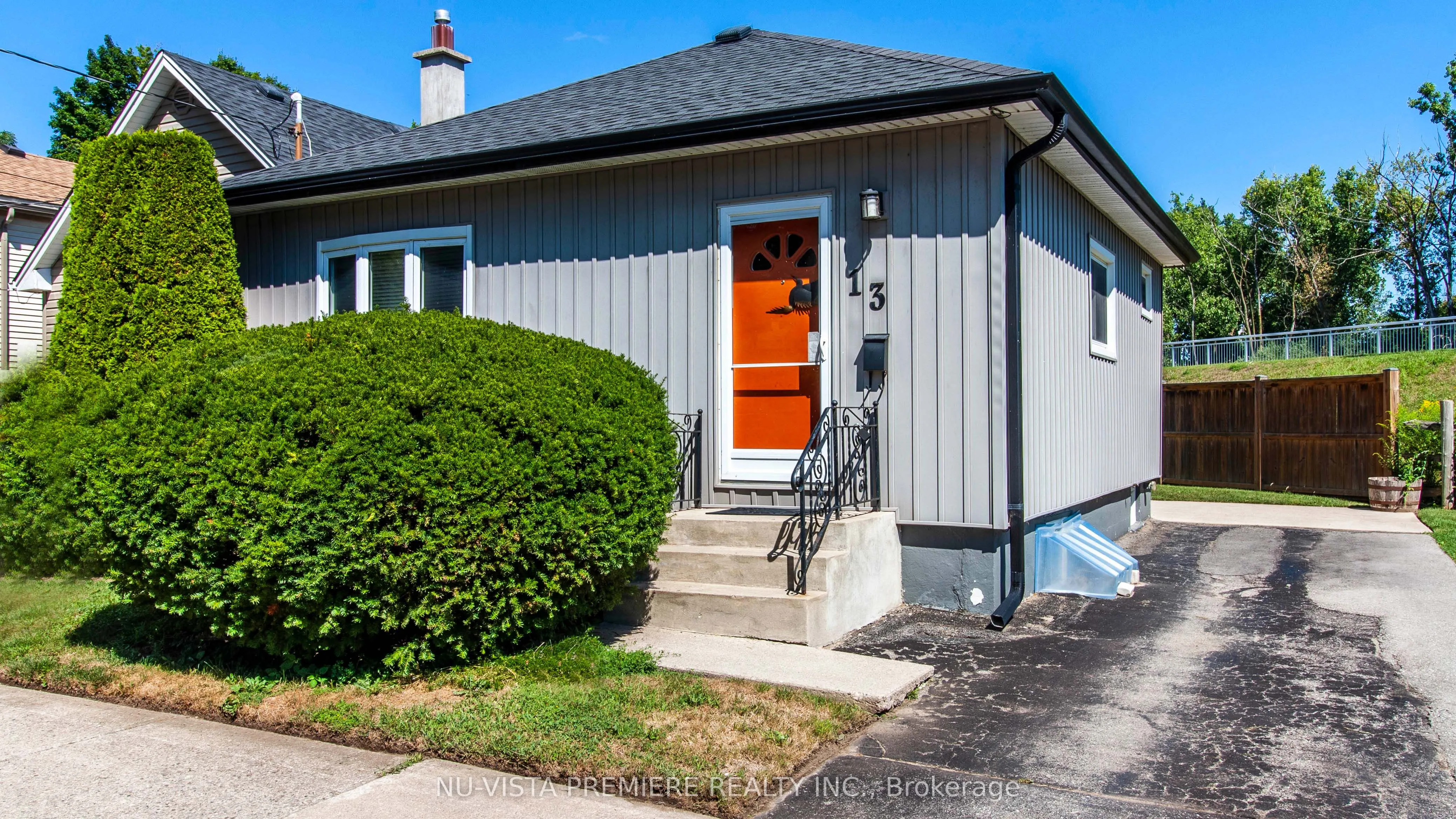 13 Empress Avenue