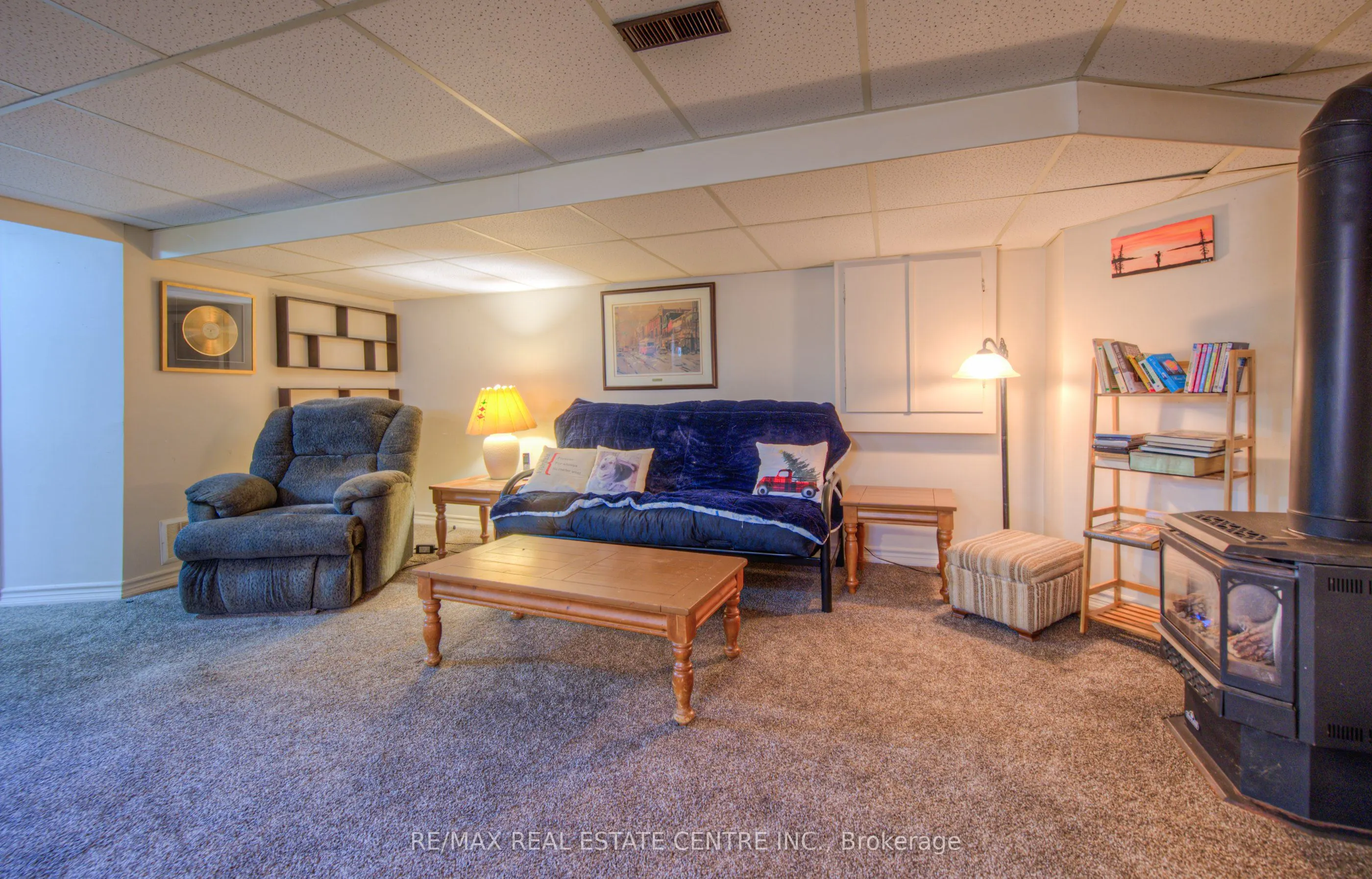 14 Barons Avenue S