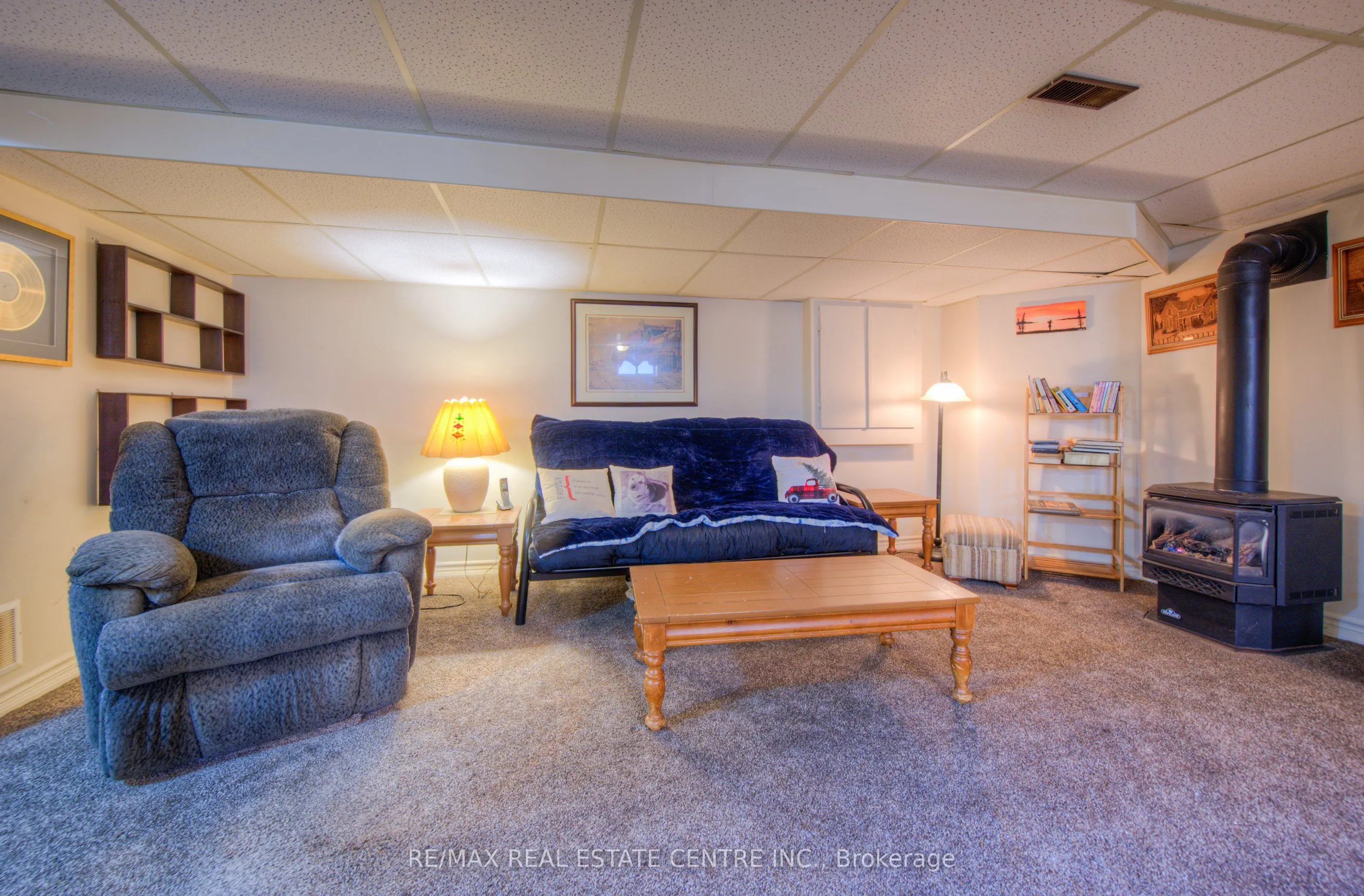 14 Barons Avenue S