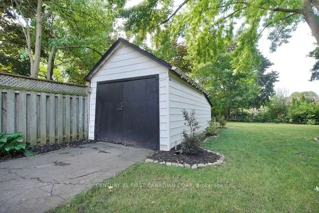4273 Colonel Talbot Road