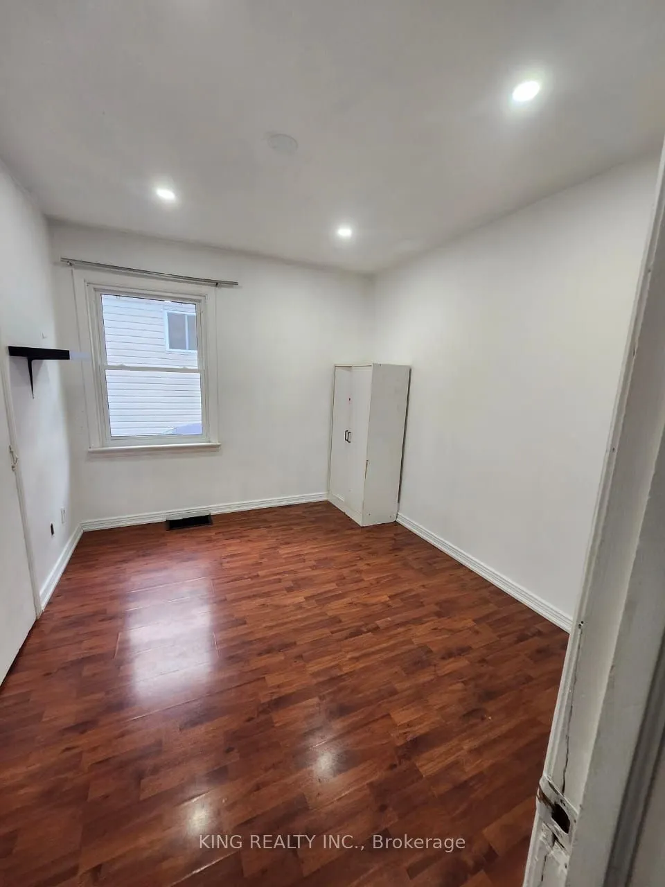 423 SPRUCE Street