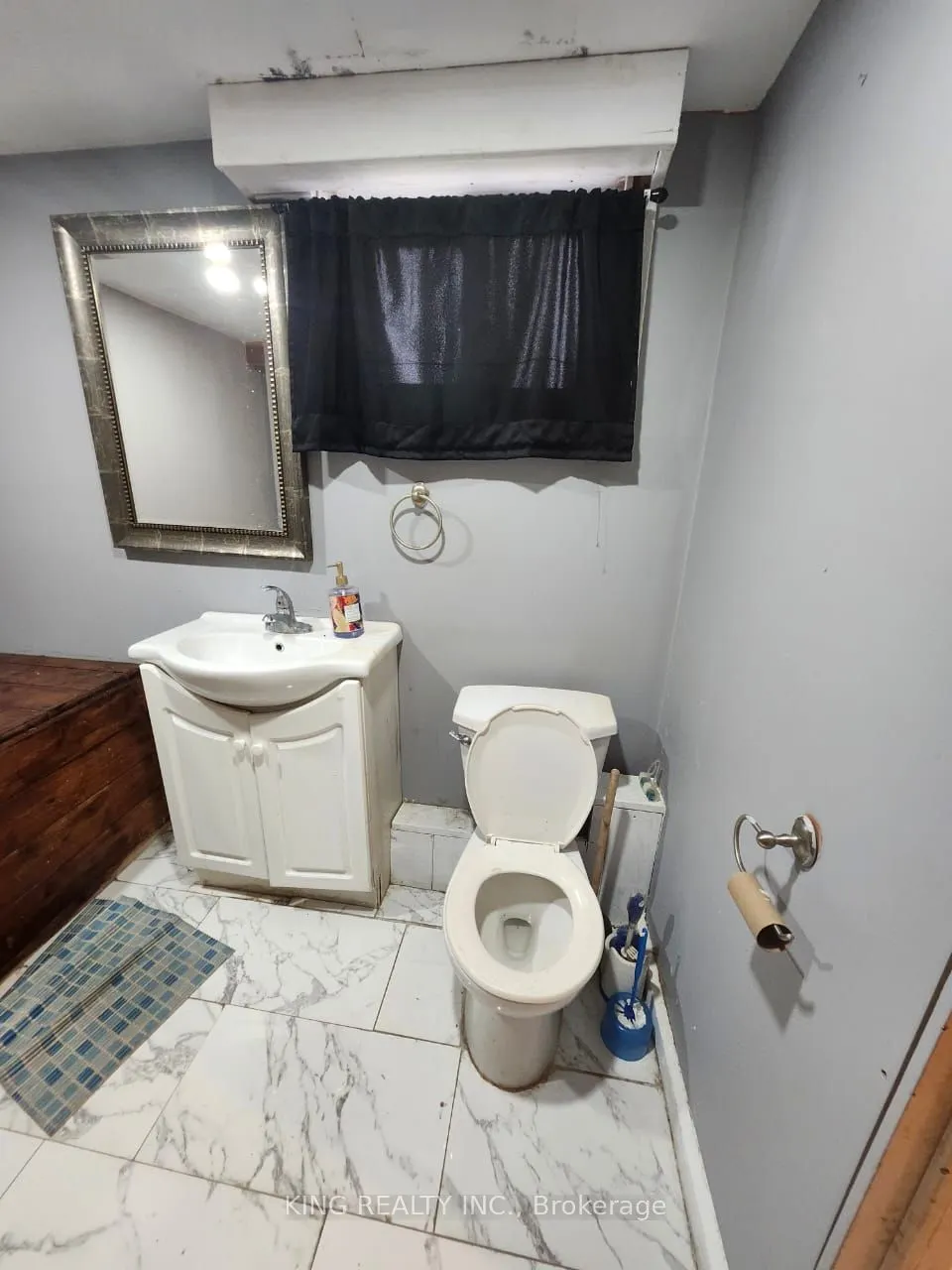 423 SPRUCE Street