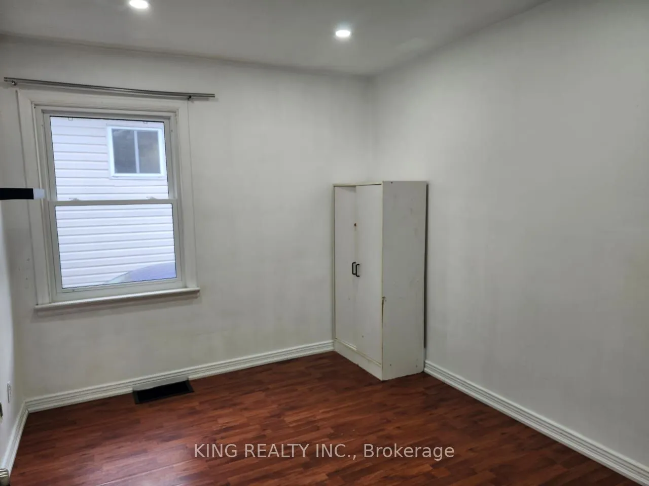 423 SPRUCE Street
