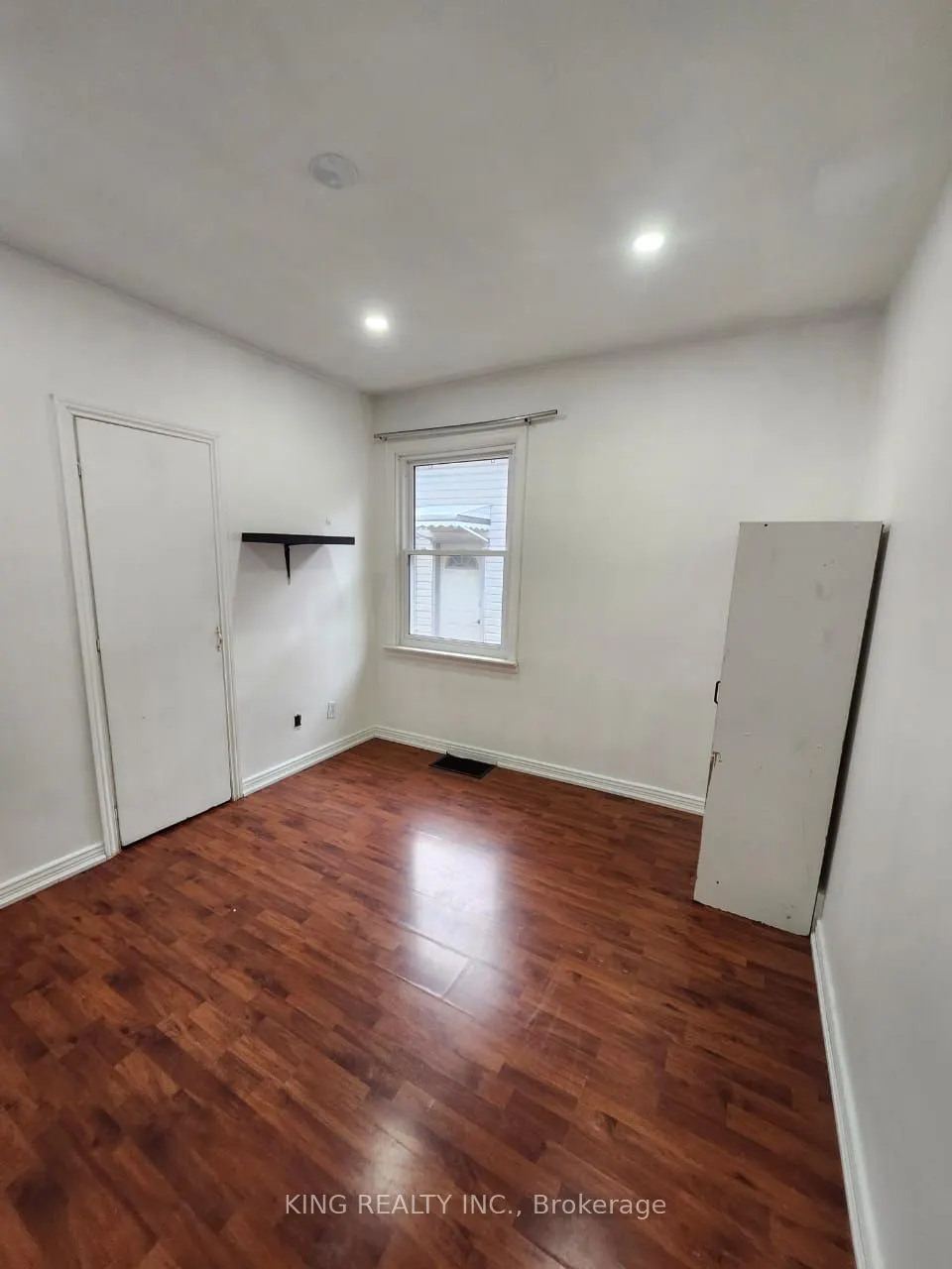 423 SPRUCE Street